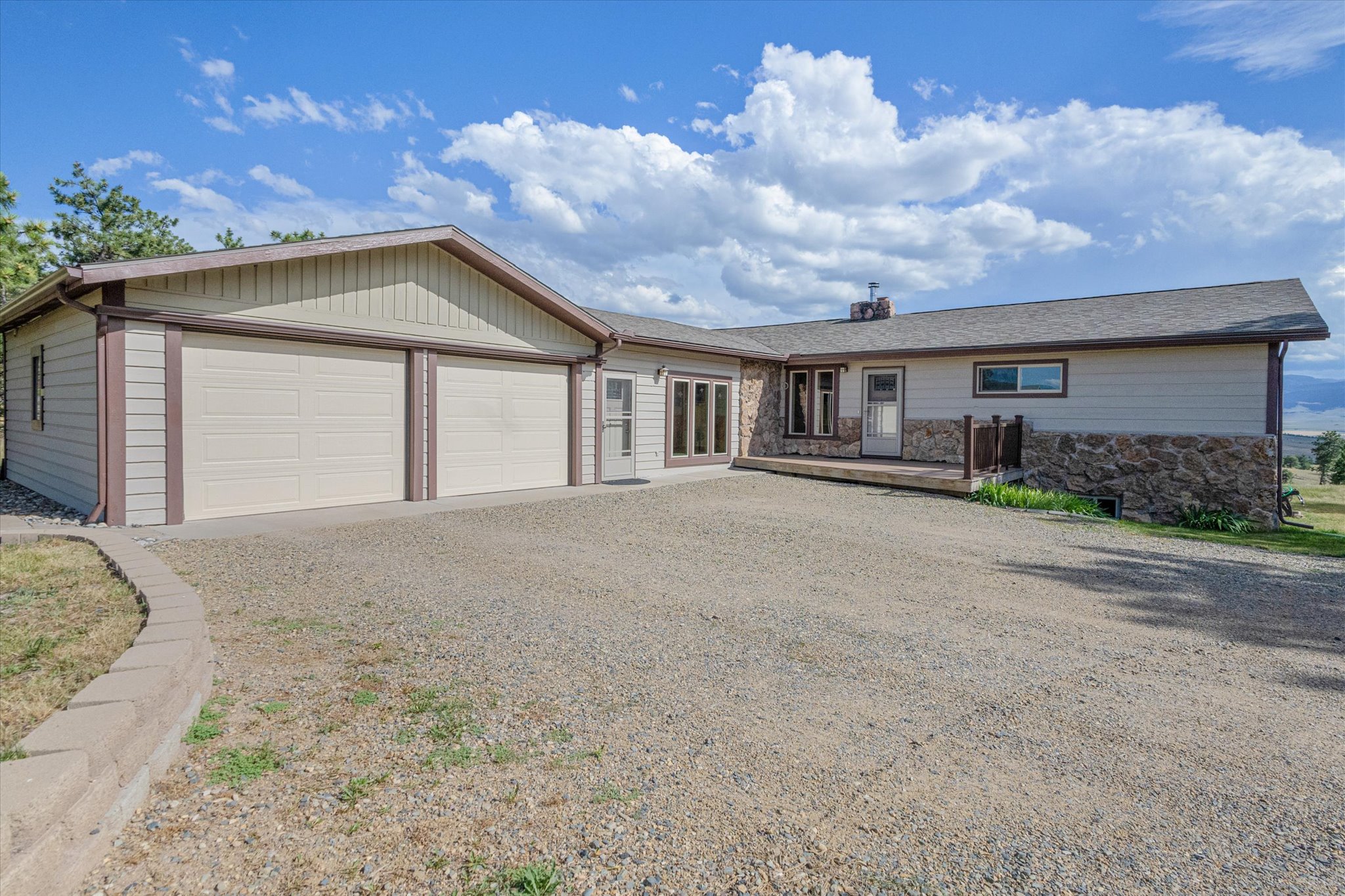 6285 Elkhorn Road Property Photo 2