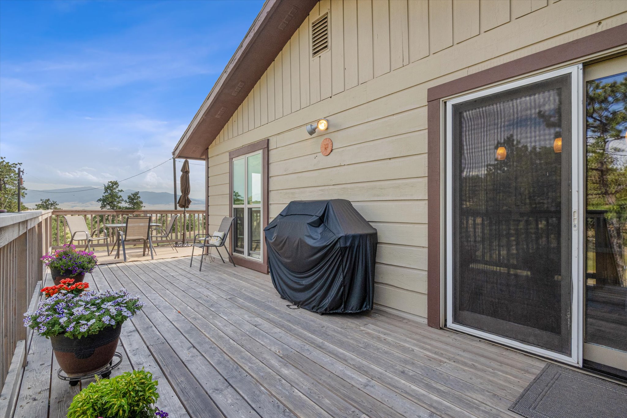 6285 Elkhorn Road Property Photo 3