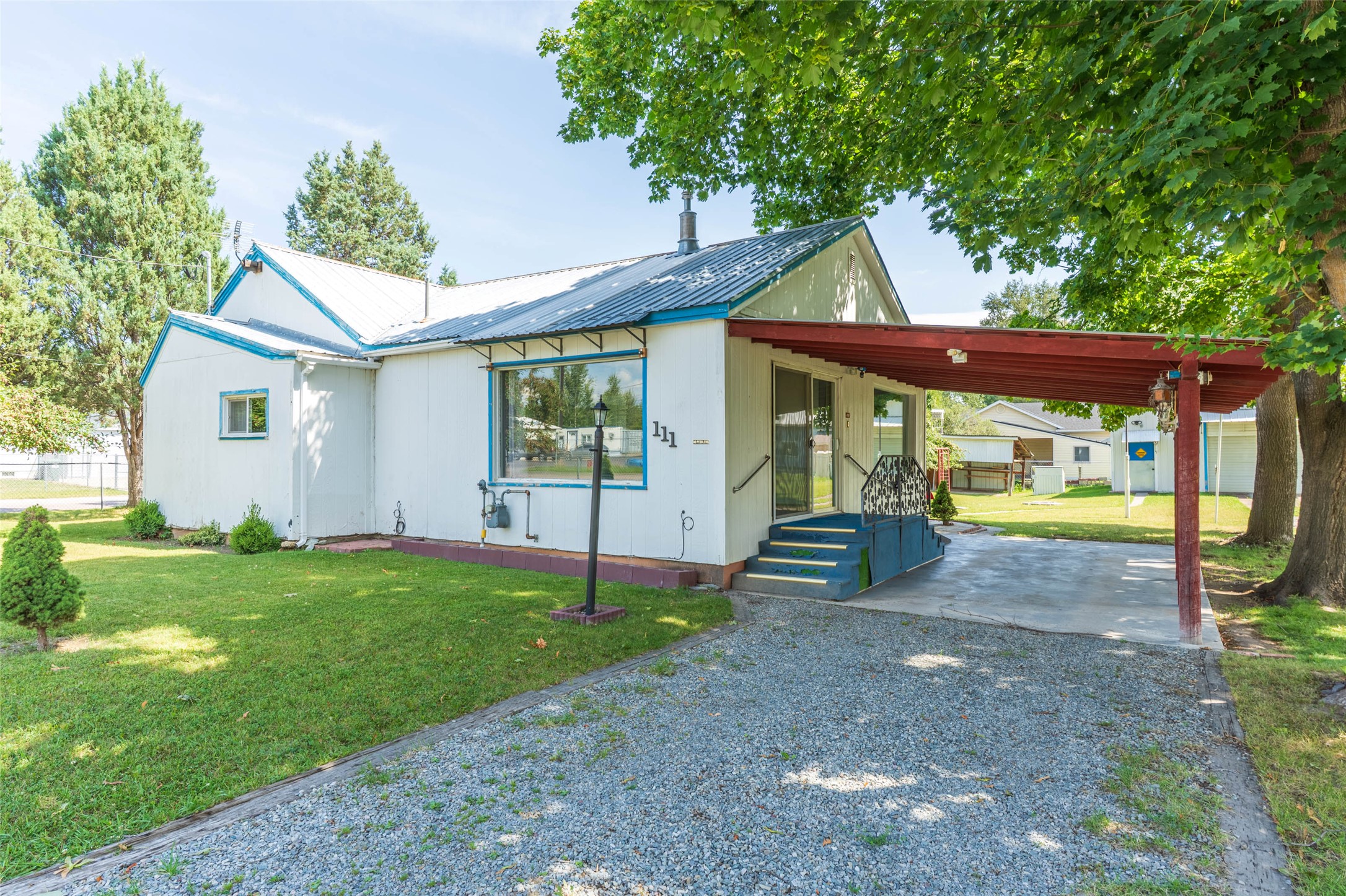 111 Nicholson Drive Property Photo 1