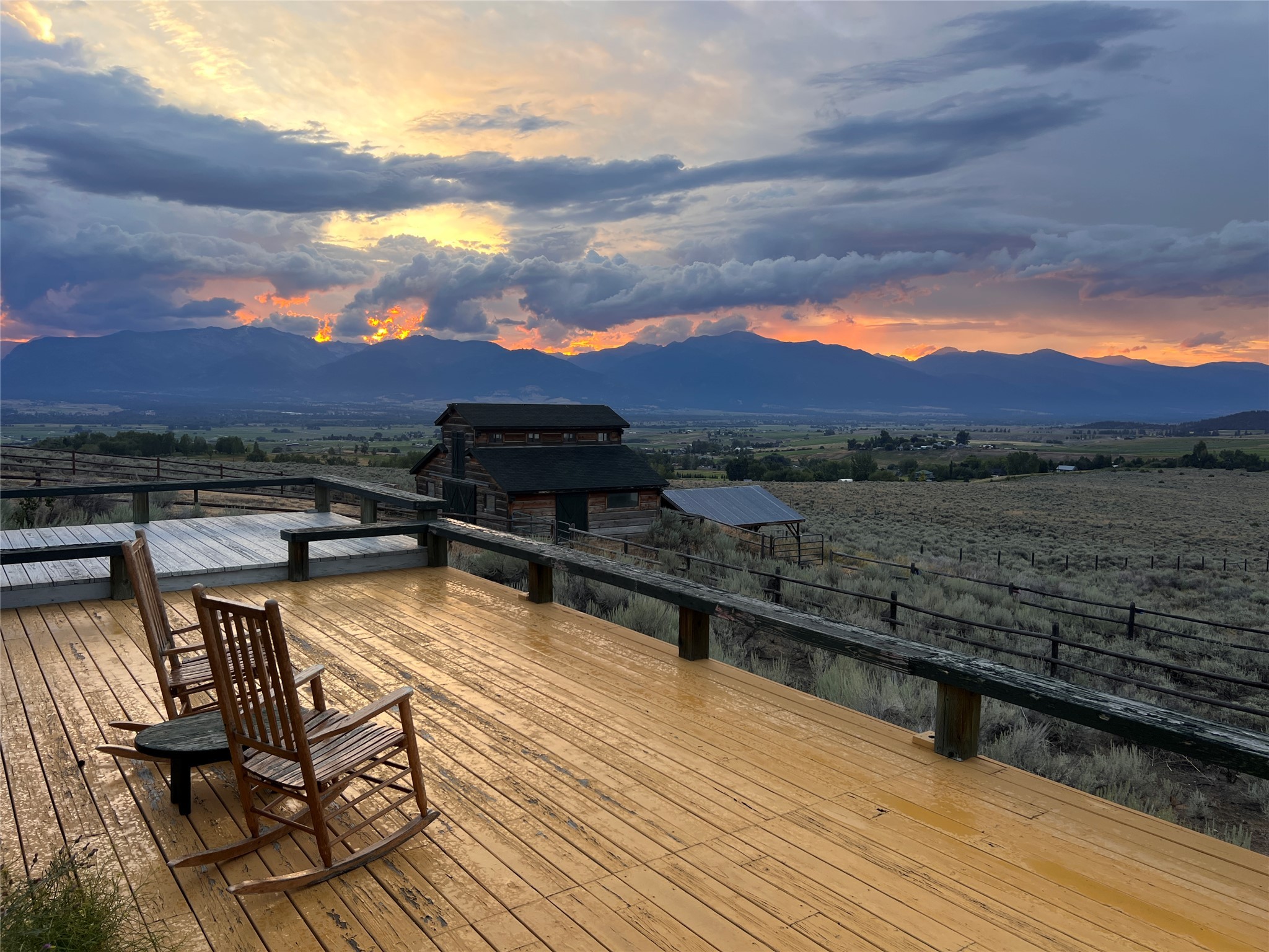 1898 Buxadoodal Way Property Photo 3