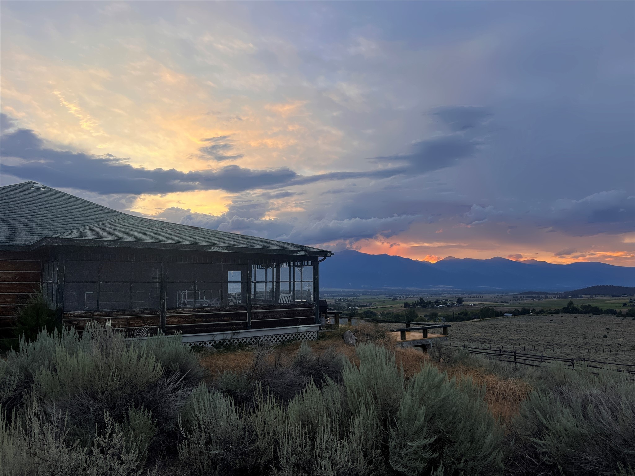 1898 Buxadoodal Way Property Photo 4