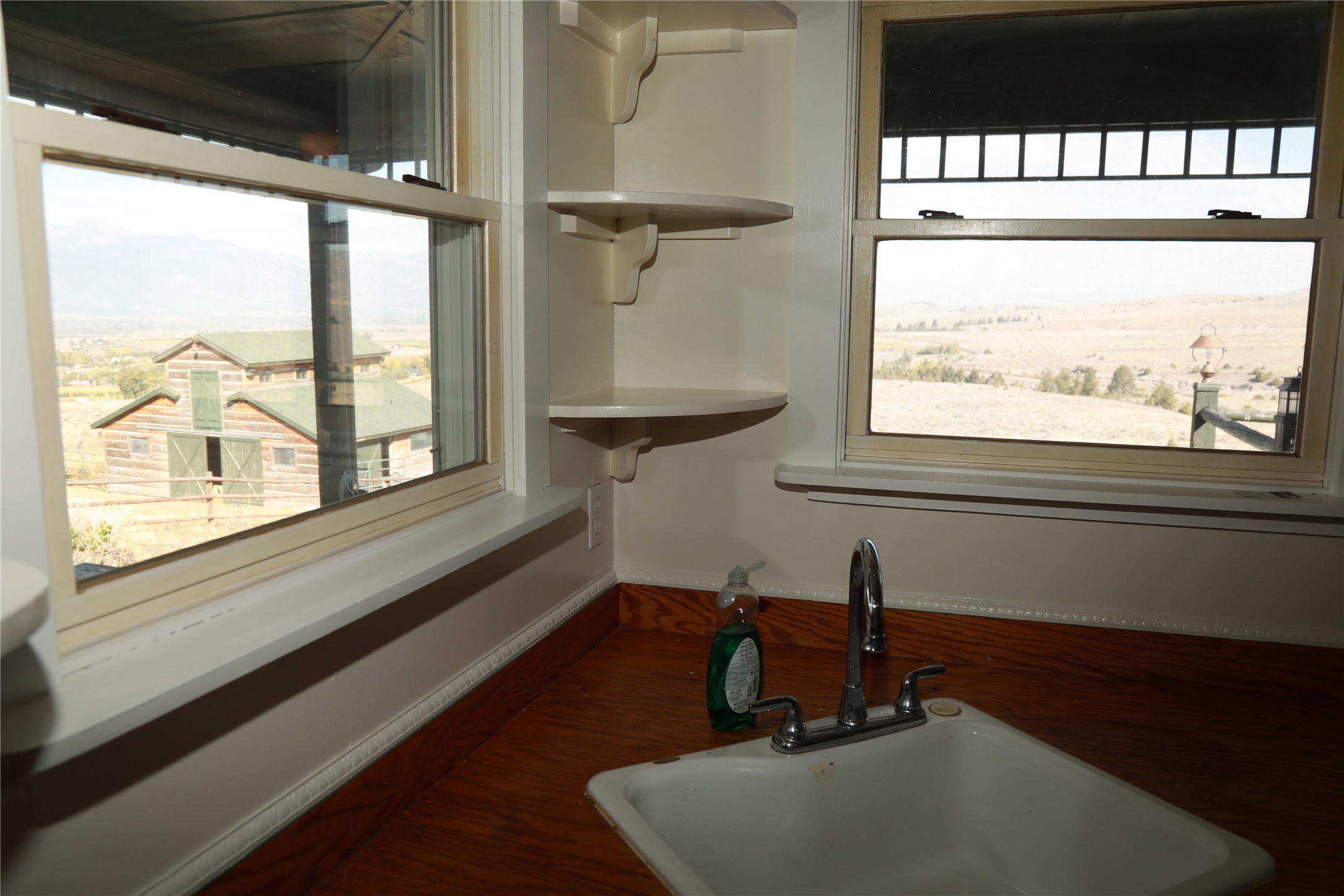 1898 Buxadoodal Way Property Photo 7