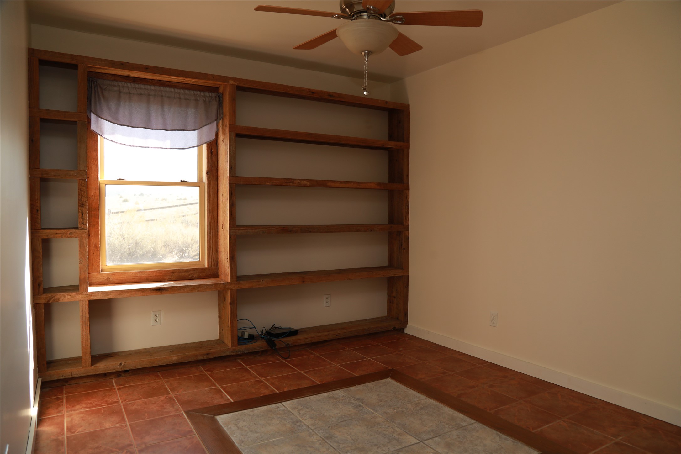 1898 Buxadoodal Way Property Photo 12