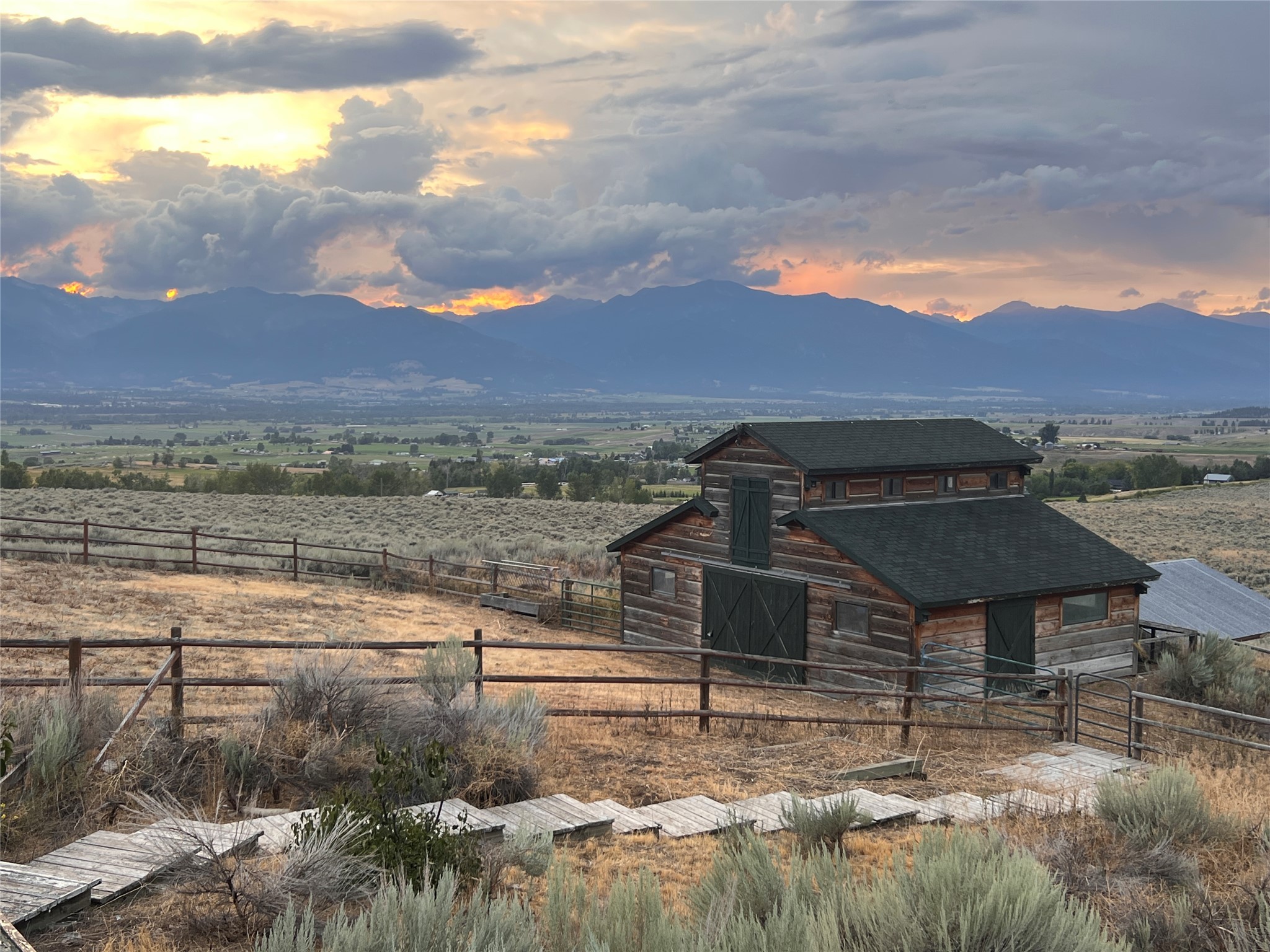 1898 Buxadoodal Way Property Photo 24