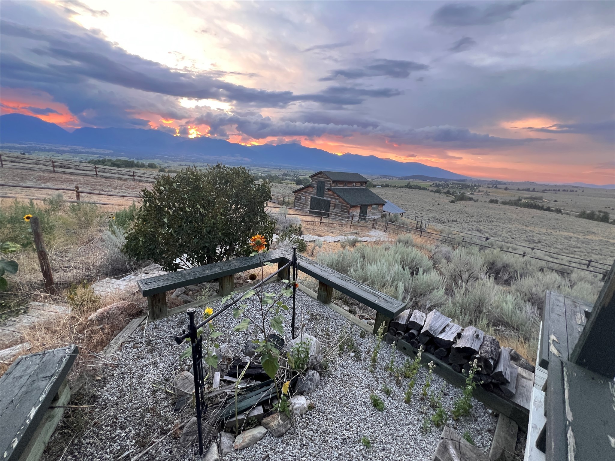 1898 Buxadoodal Way Property Photo 25