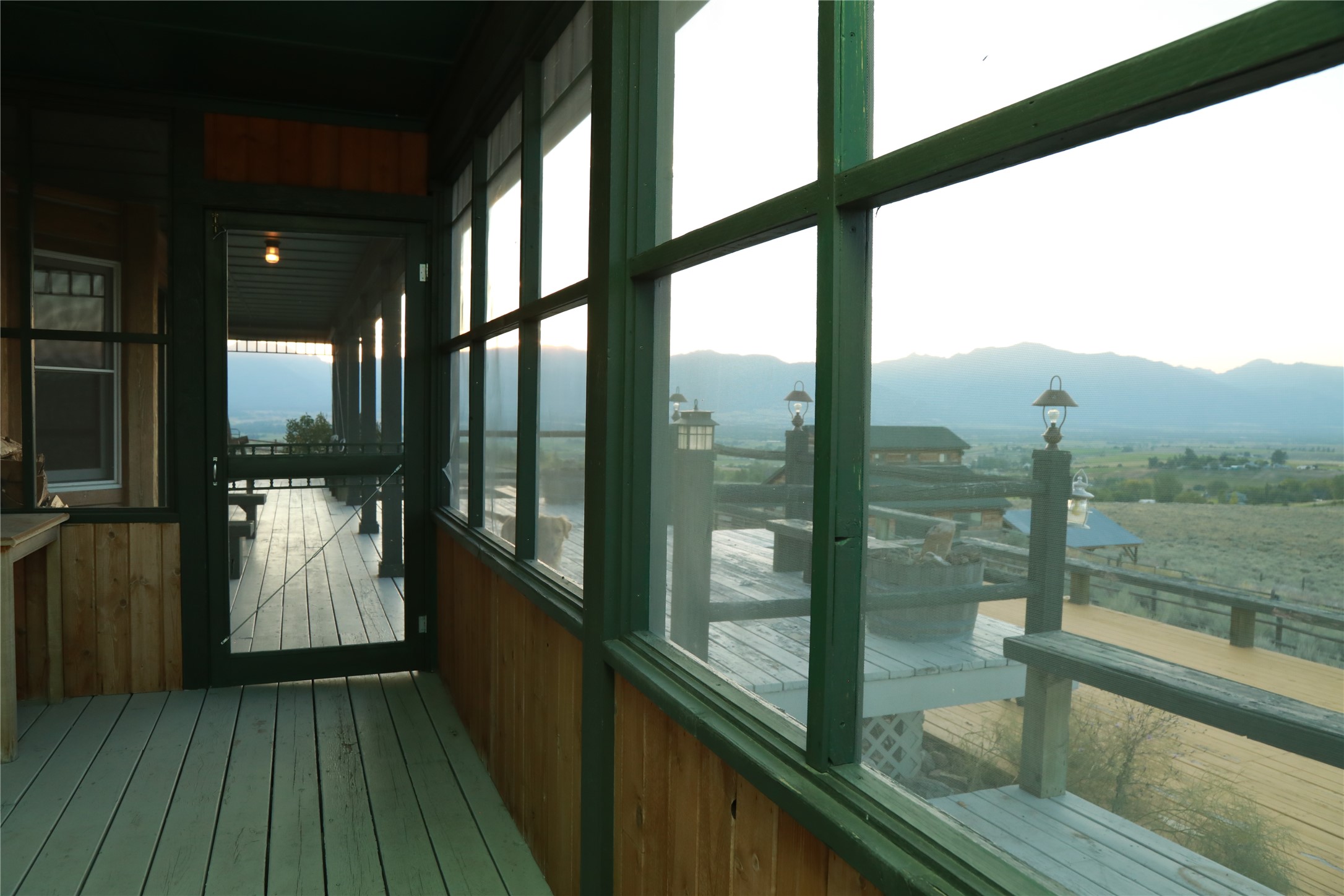 1898 Buxadoodal Way Property Photo 32