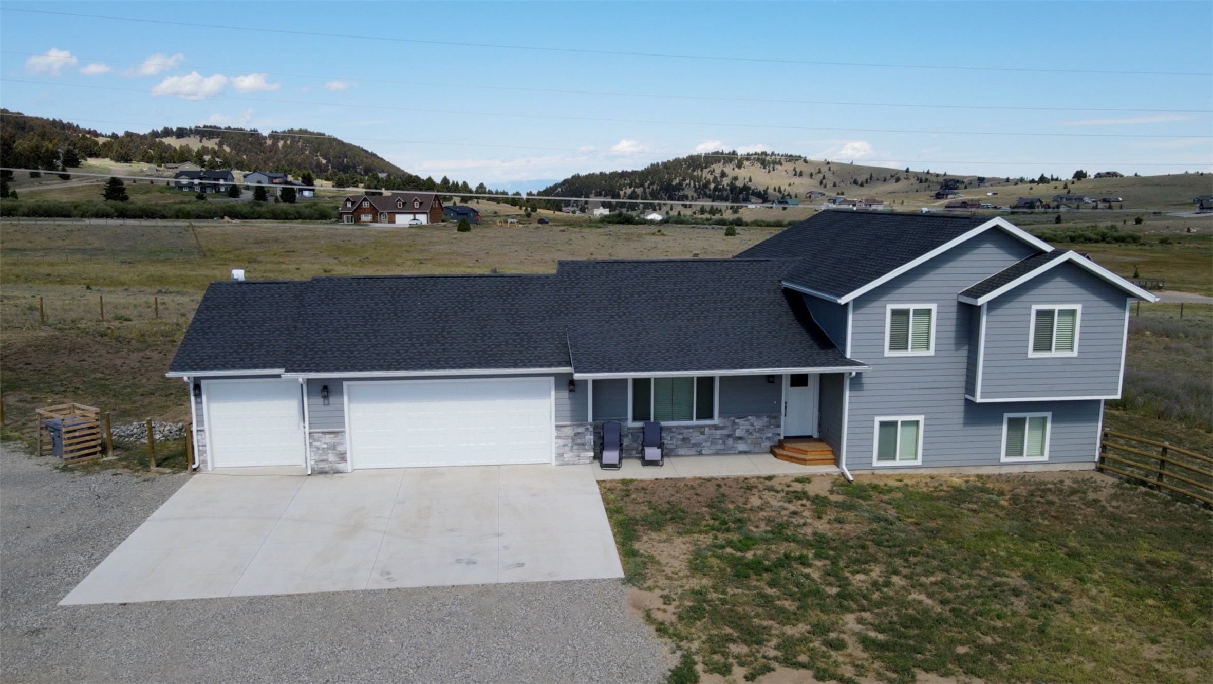 1105 Slalom Lane Property Photo 1