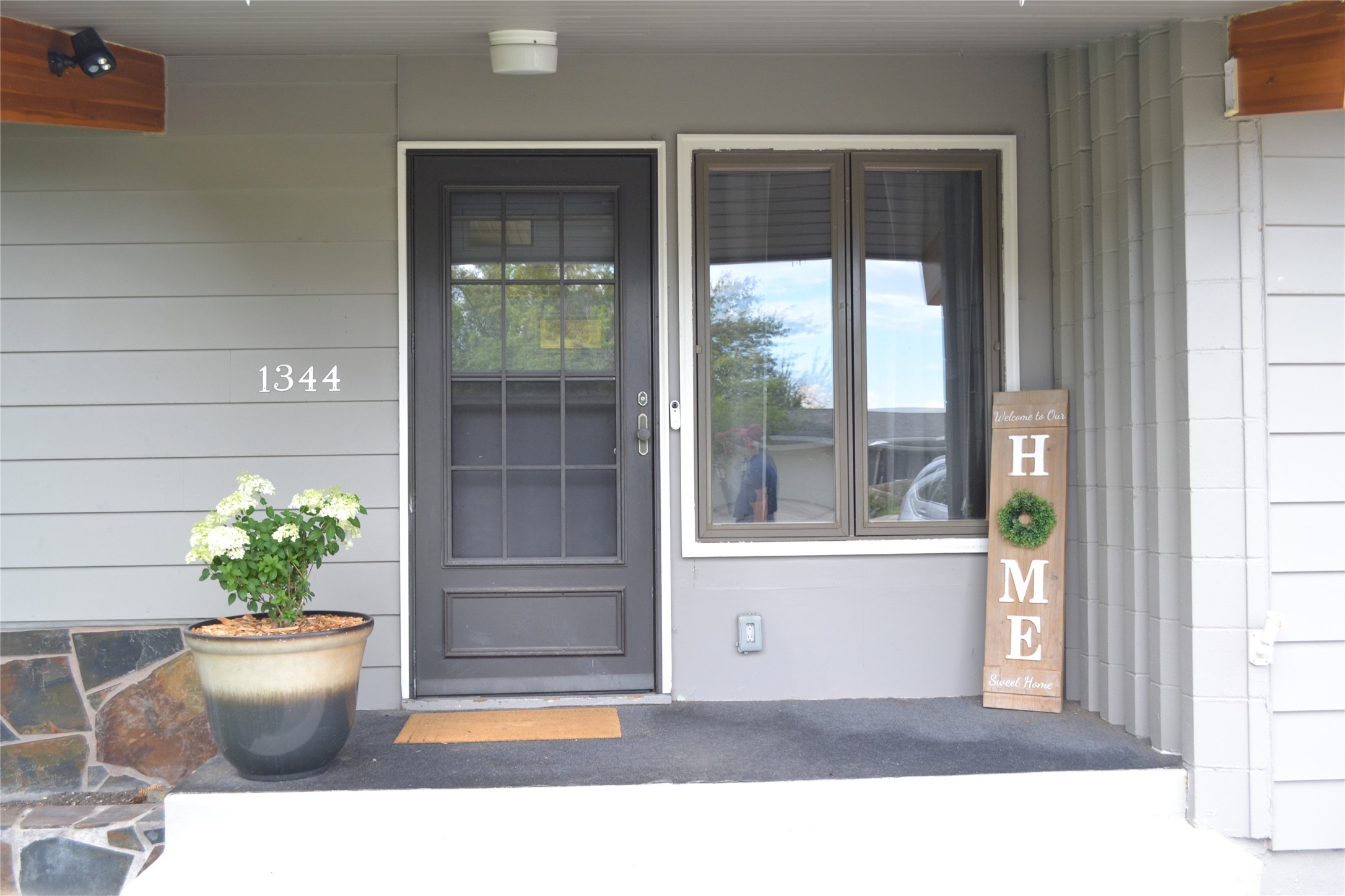 1344 Beaverhead Road Property Photo 1