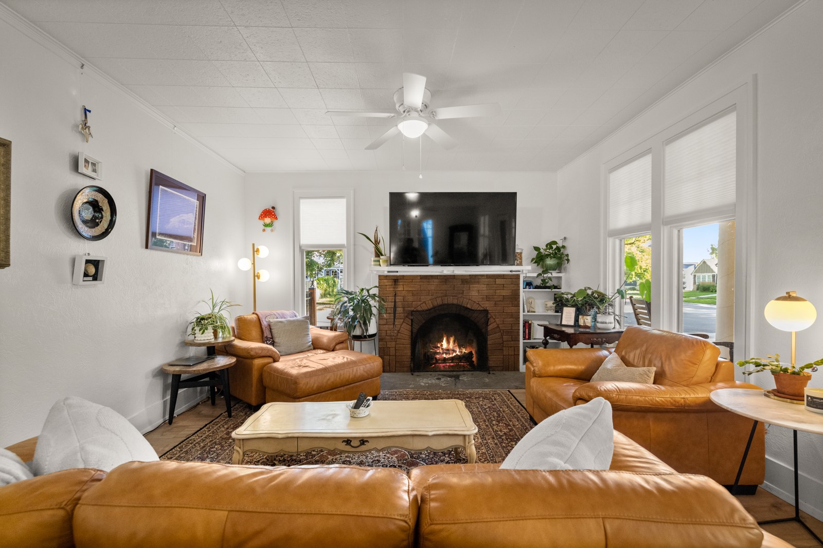 504 6th Avenue E Property Photo 1