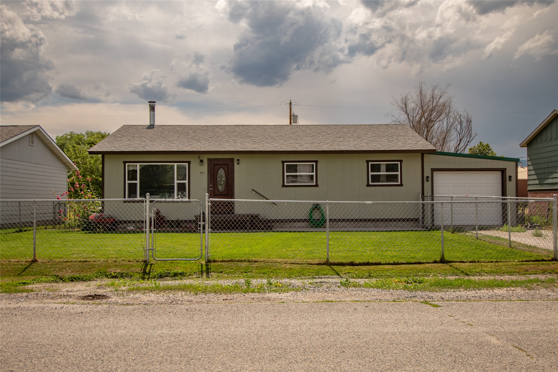 411 N Cherry Street Property Photo 1
