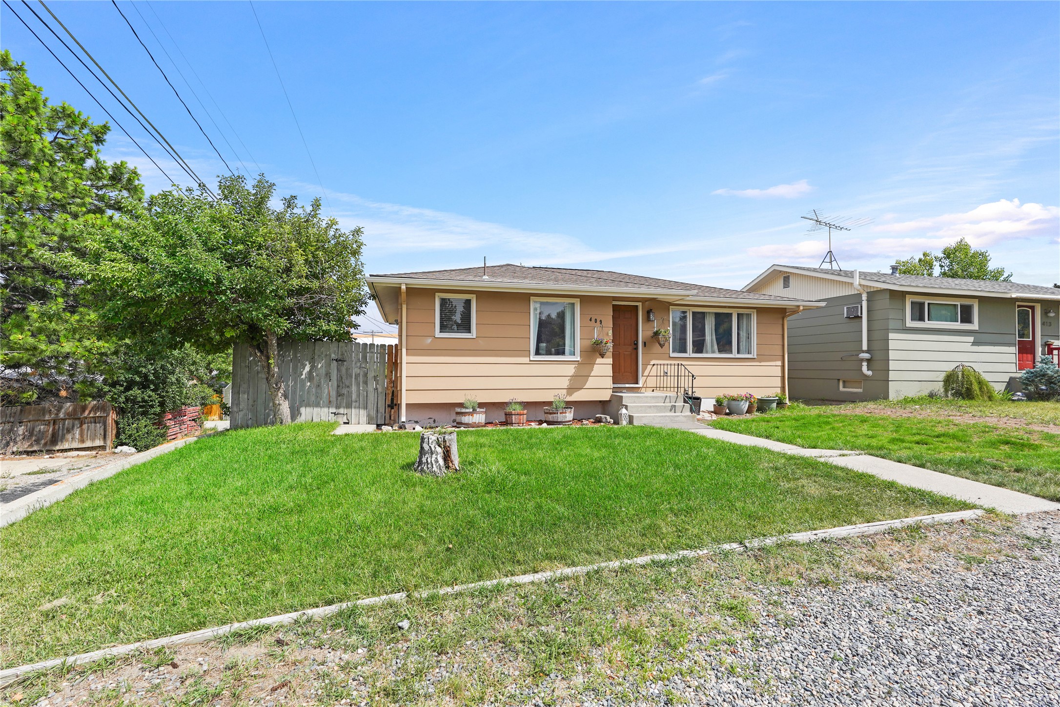 409 Raymond Street Property Photo 1