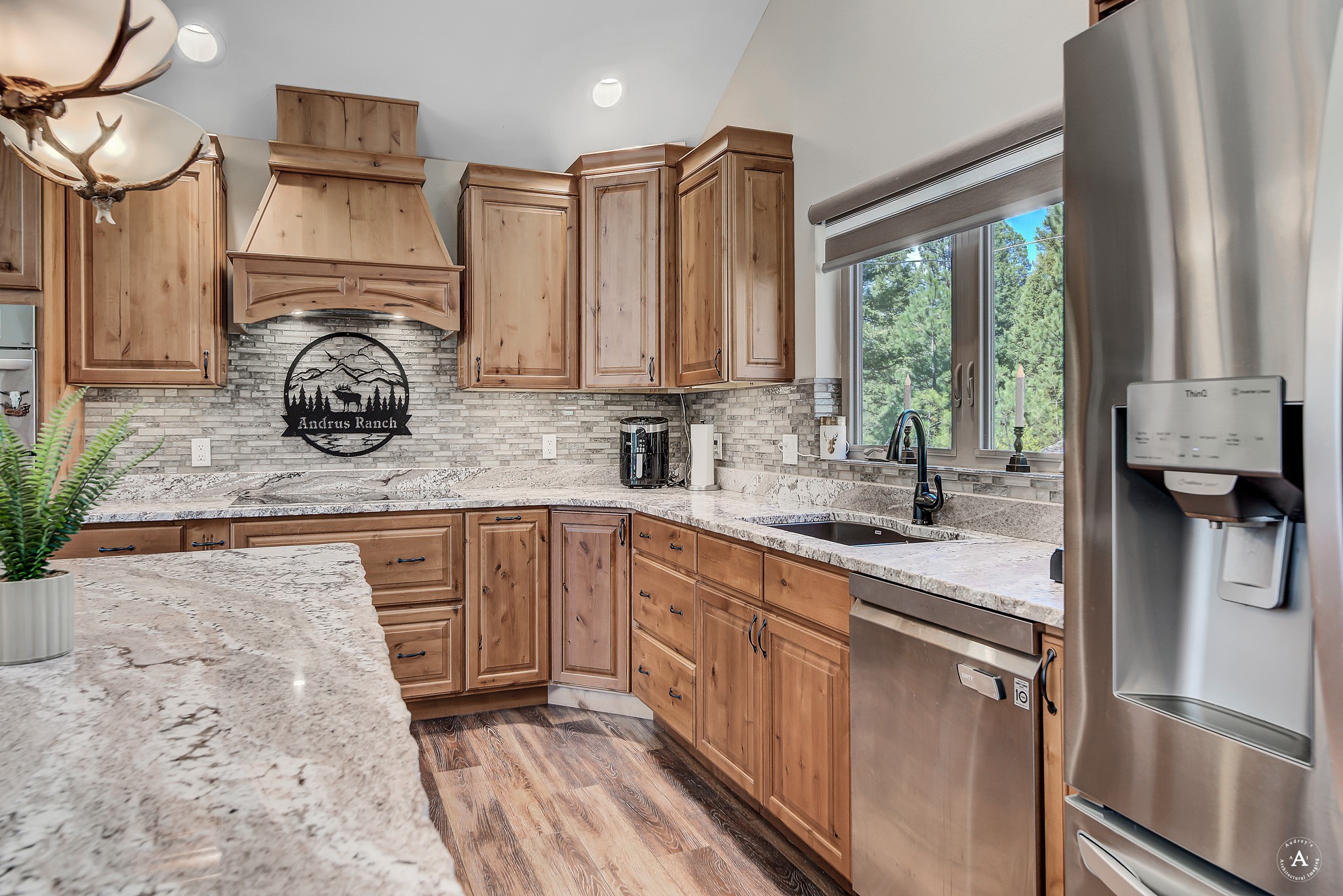 617 Mcclellan Creek Road Property Photo 12