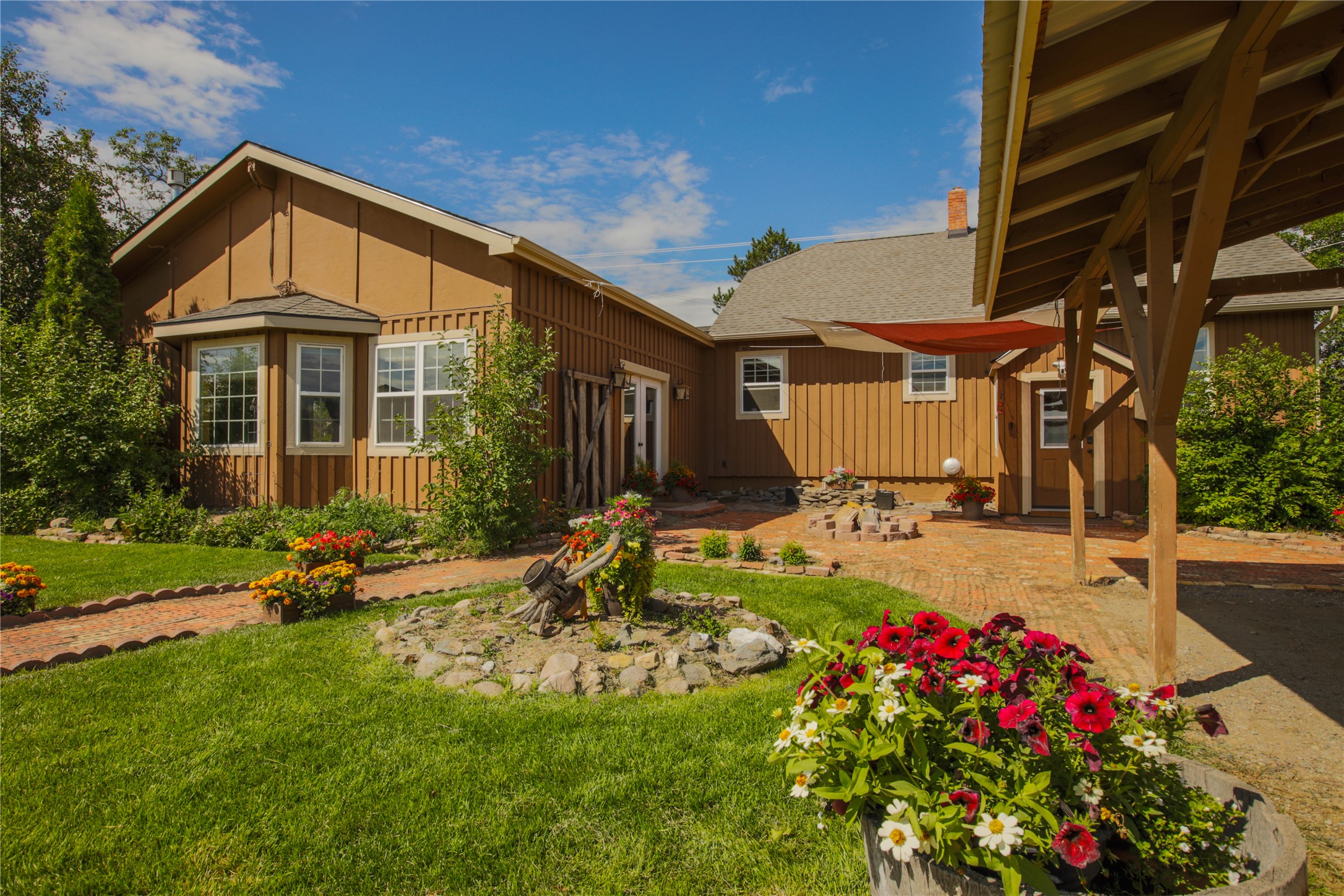 4015 Green Meadow Drive Property Photo 1