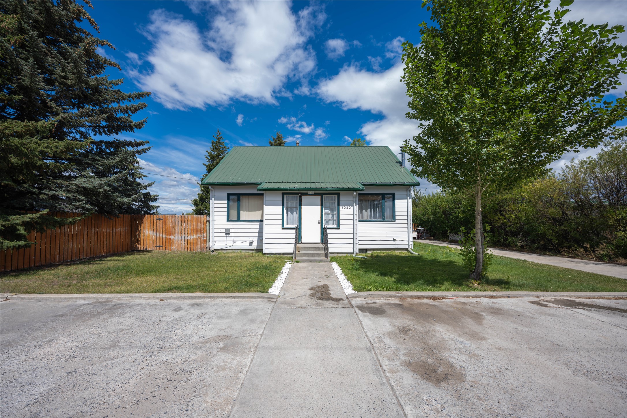 1040 Phillips Road Property Photo 1