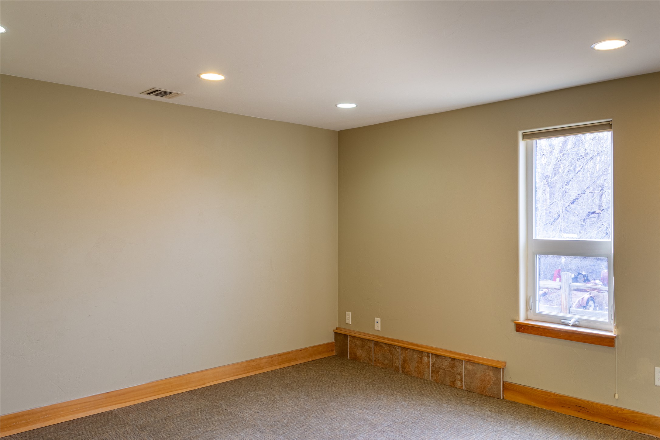 3390 Colton Drive A Property Photo 11