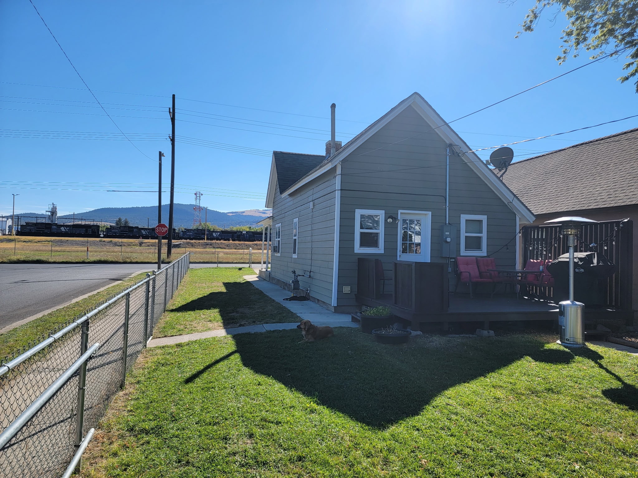 1538 Phoenix Avenue Property Photo 1