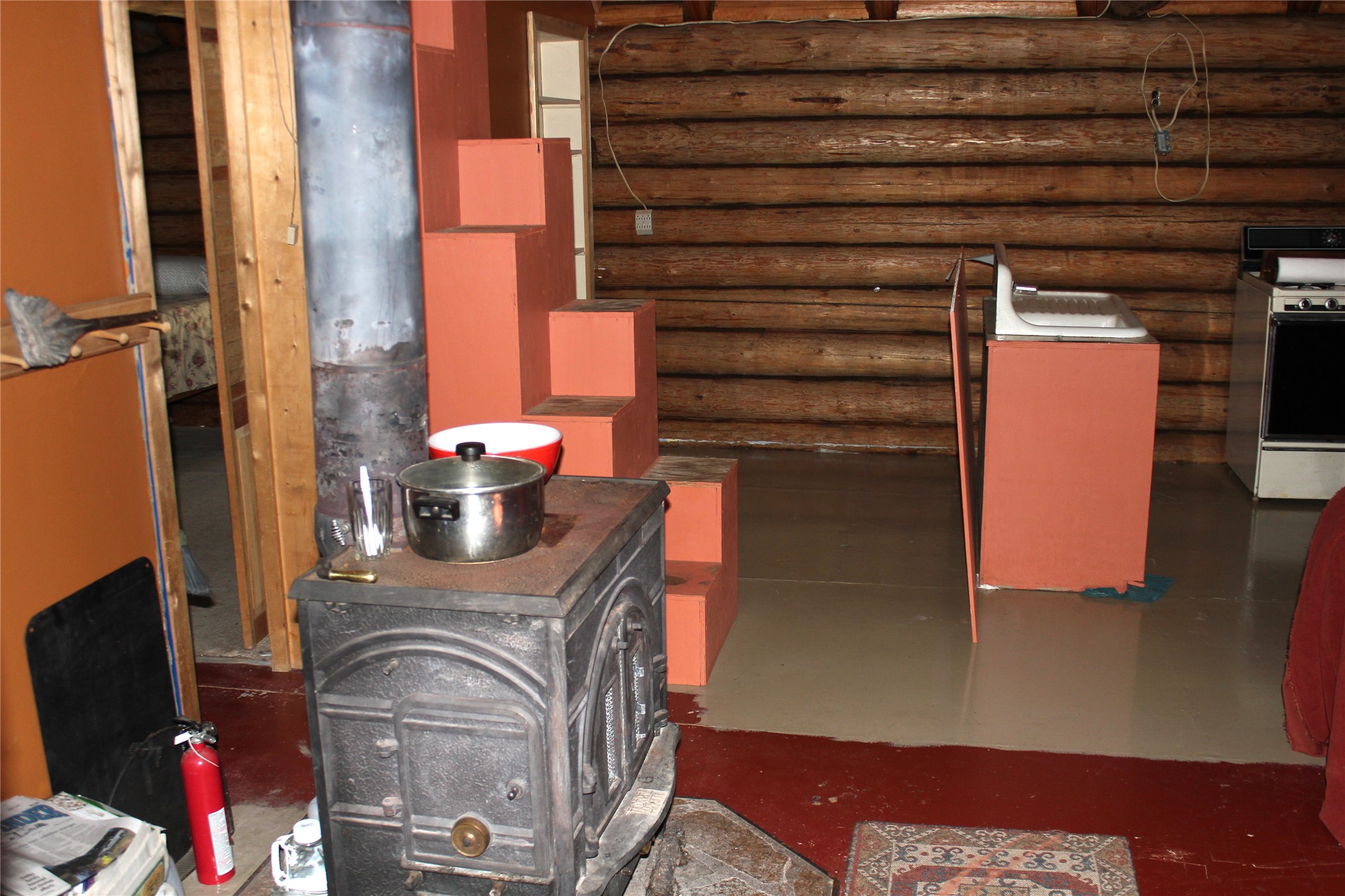 688 Seeley Lane Property Photo 4