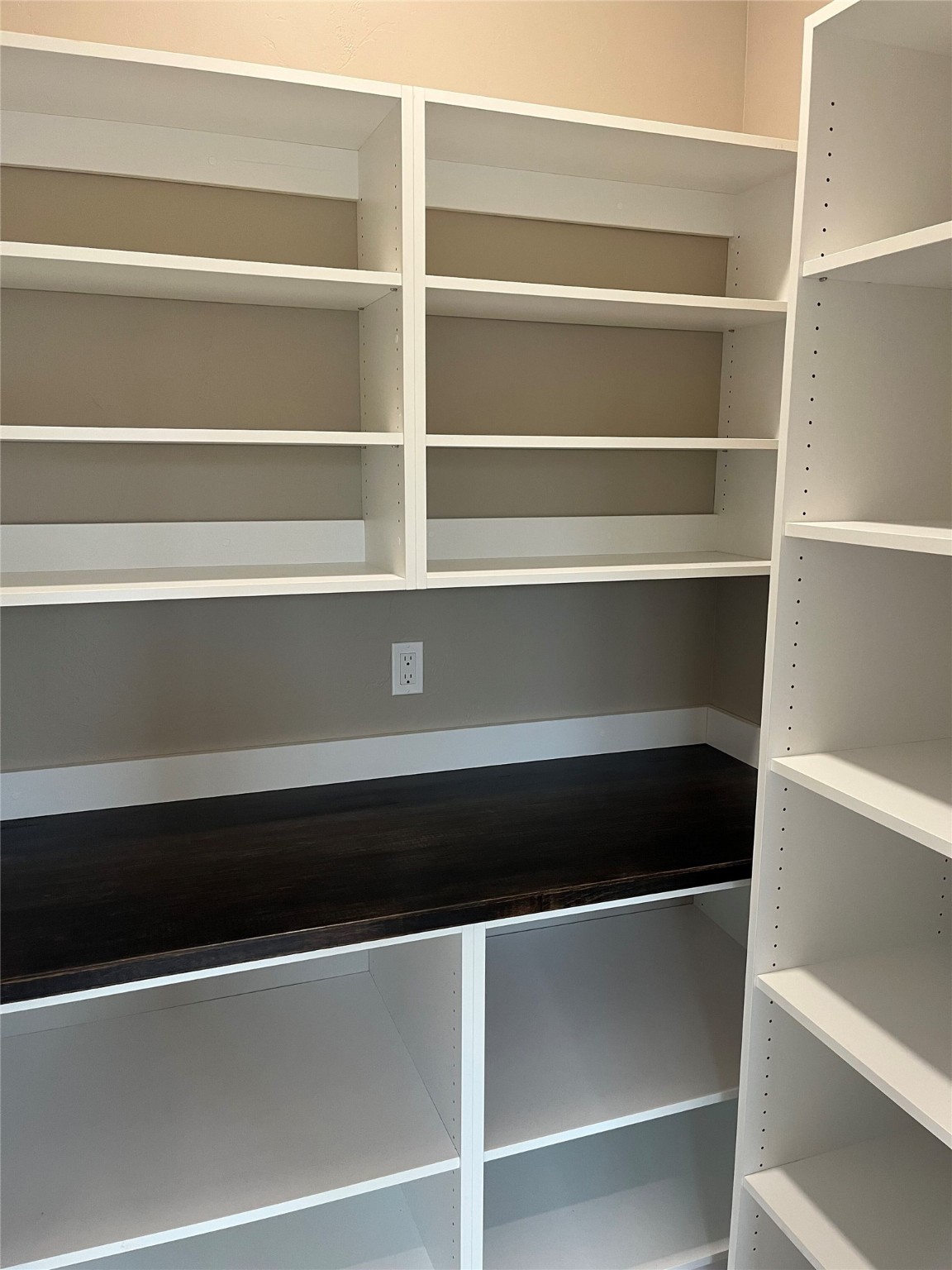 210 Kara Drive Property Photo 10