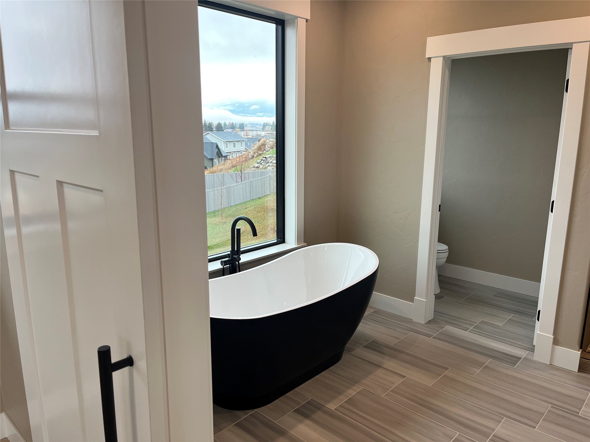 210 Kara Drive Property Photo 16