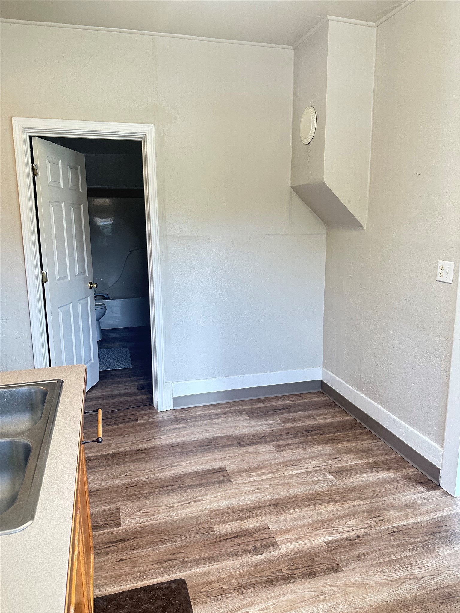 317 1st Avenue Se Property Photo 13
