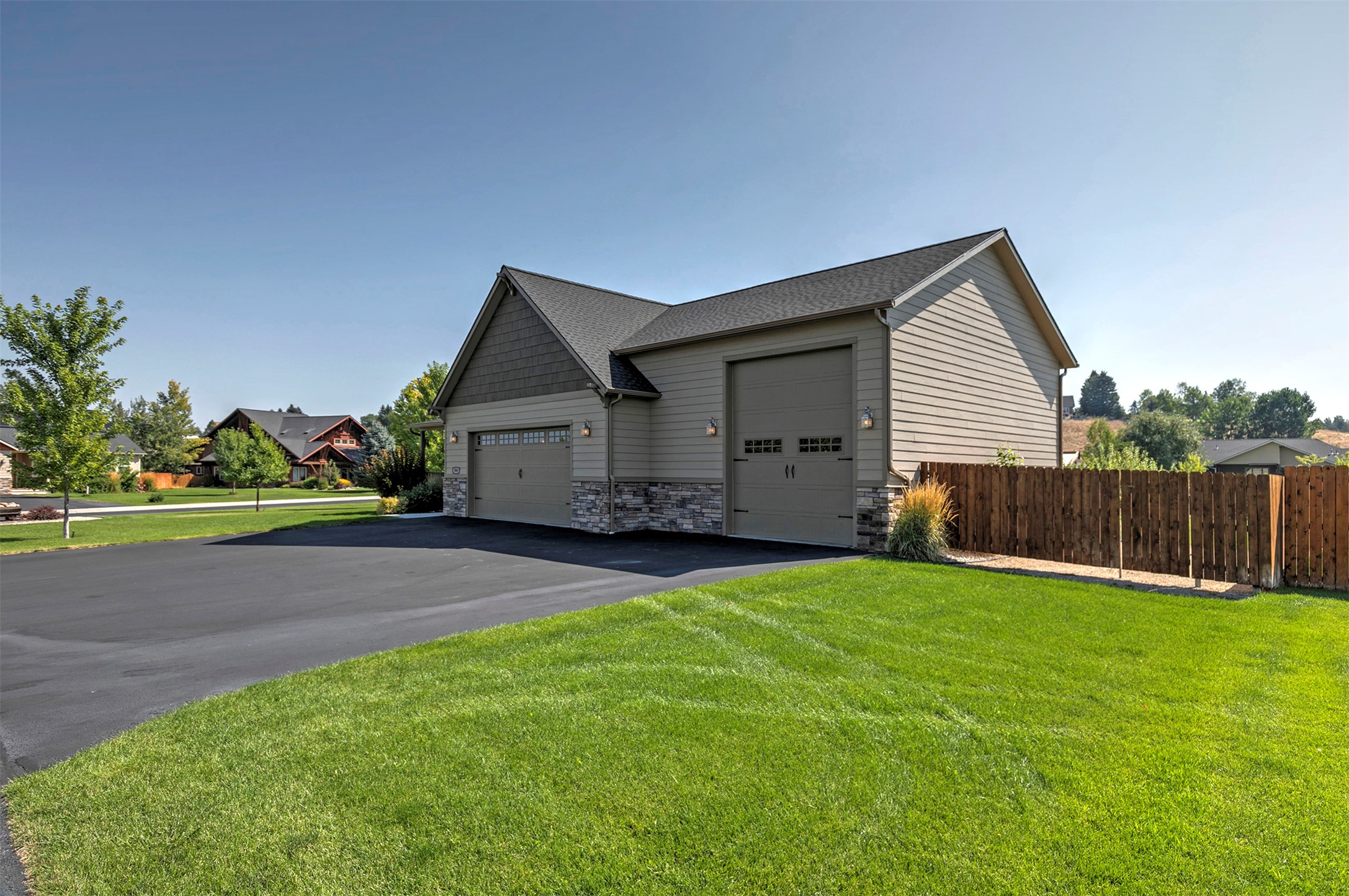 306 Gray Goose Court Property Photo 2