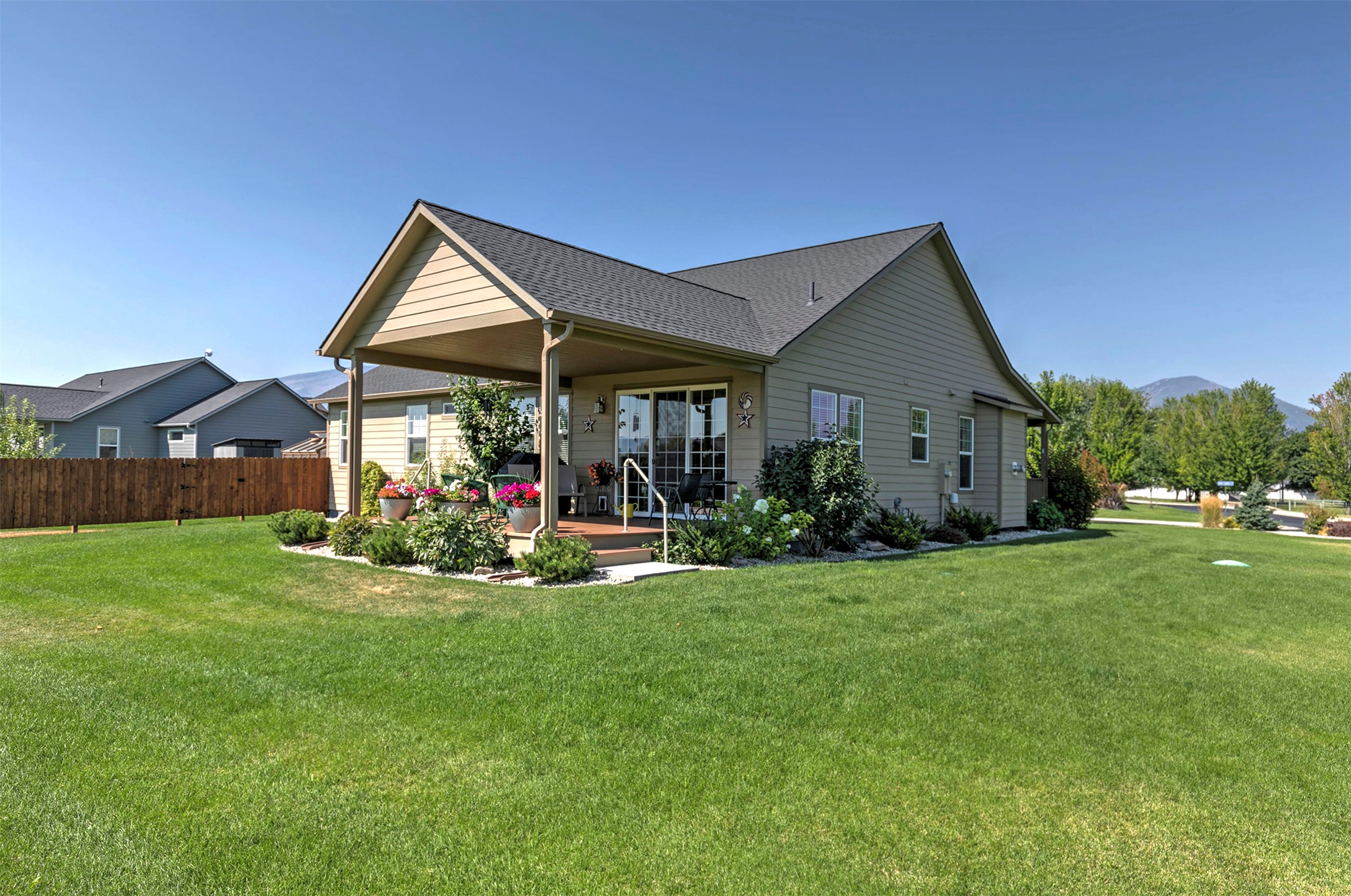 306 Gray Goose Court Property Photo 5