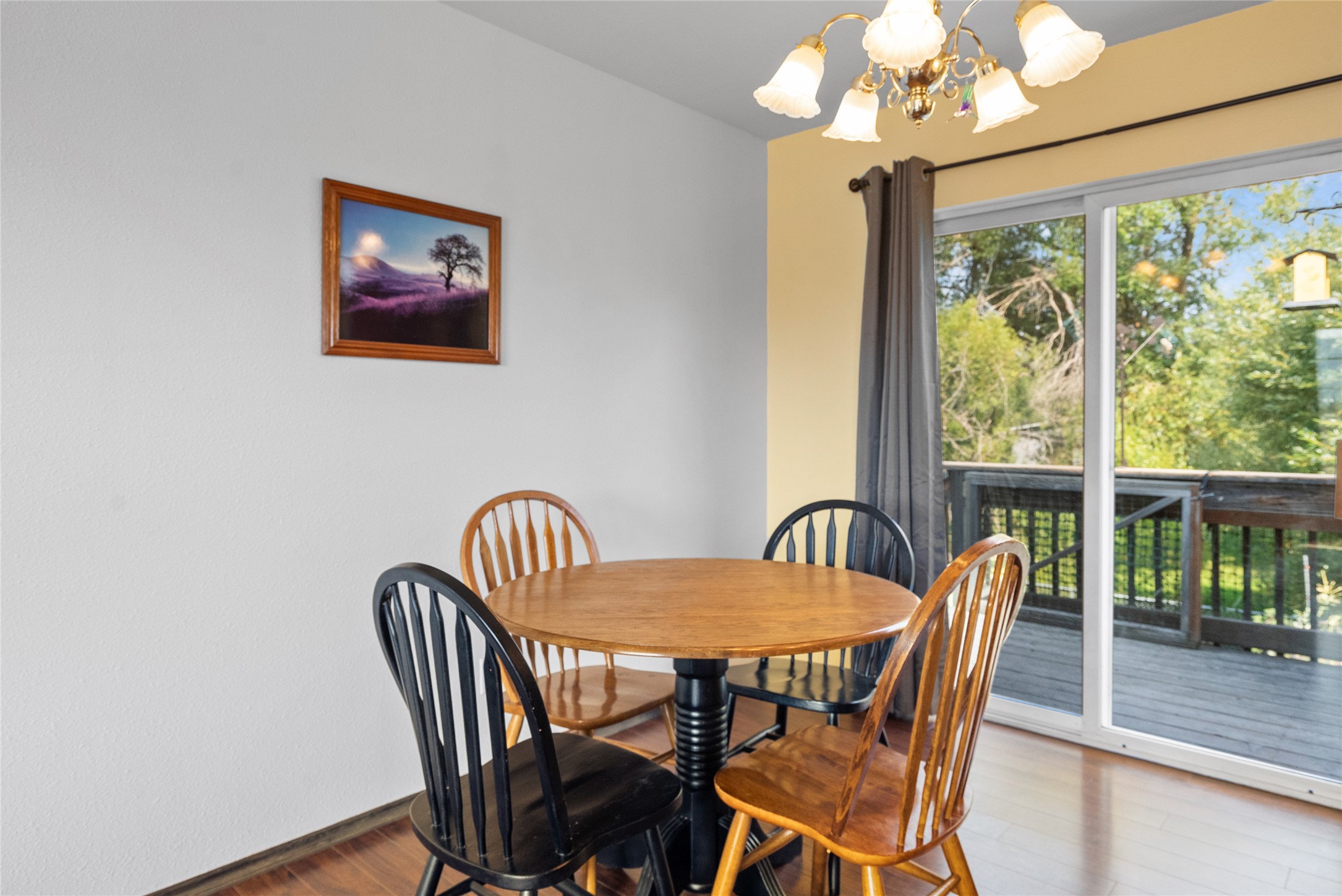 163 Greenbriar Drive Property Photo 5