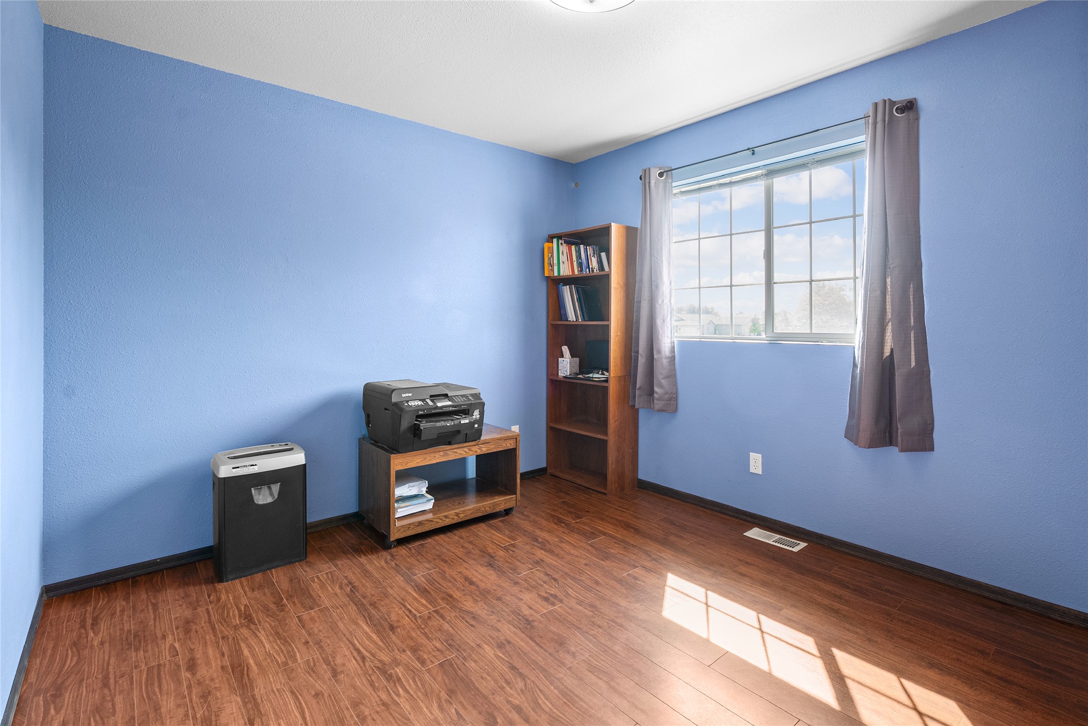 163 Greenbriar Drive Property Photo 8