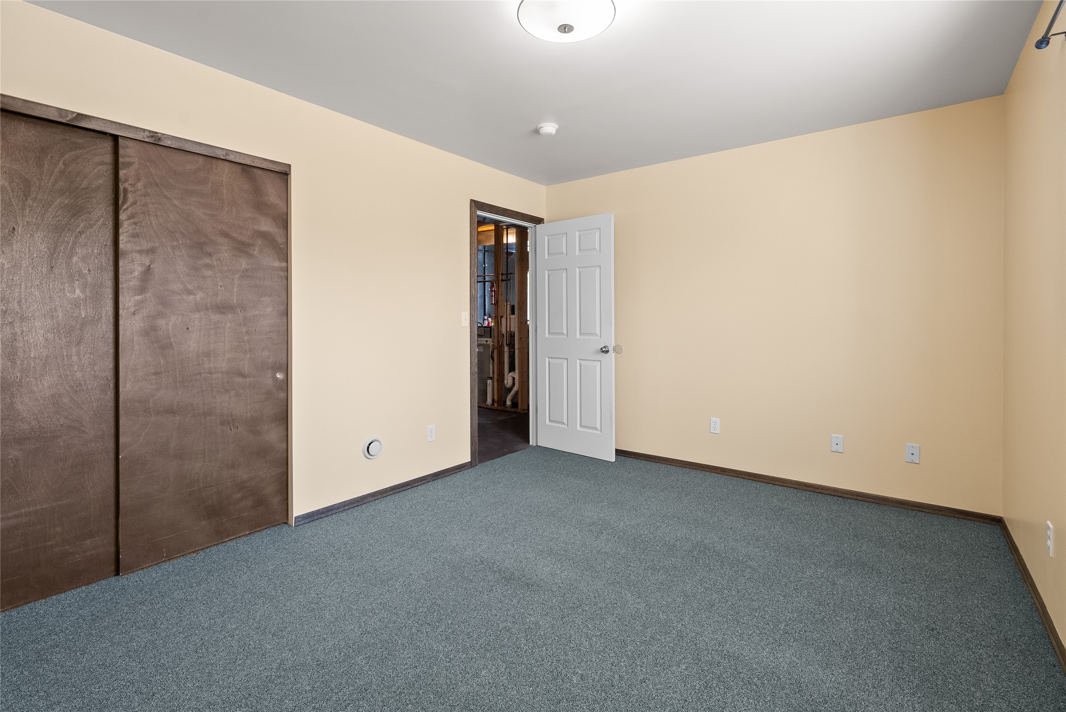 163 Greenbriar Drive Property Photo 17