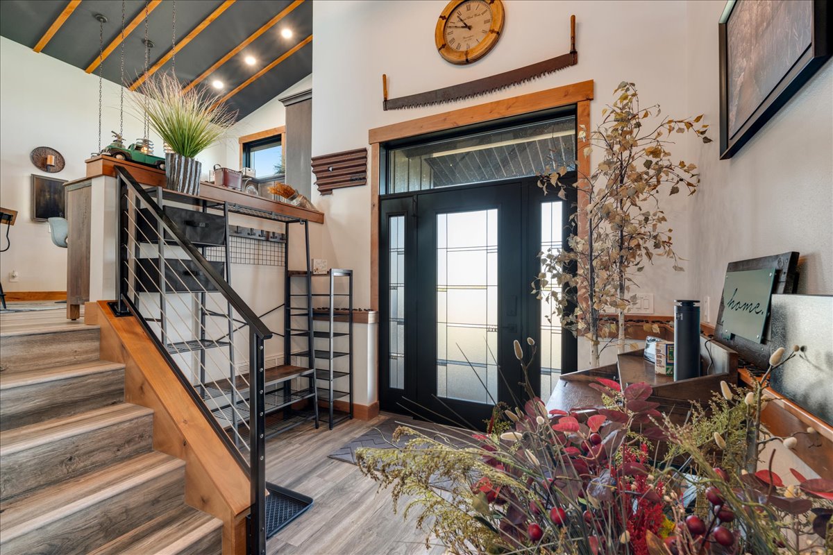 1587 Hwy 431 Property Photo 8
