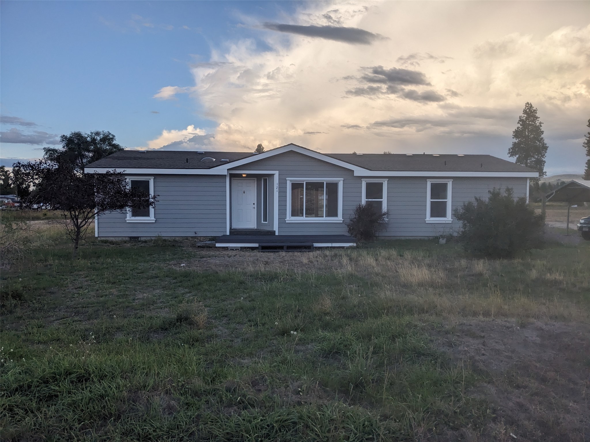 121 Camas Ranch Road Property Photo 3