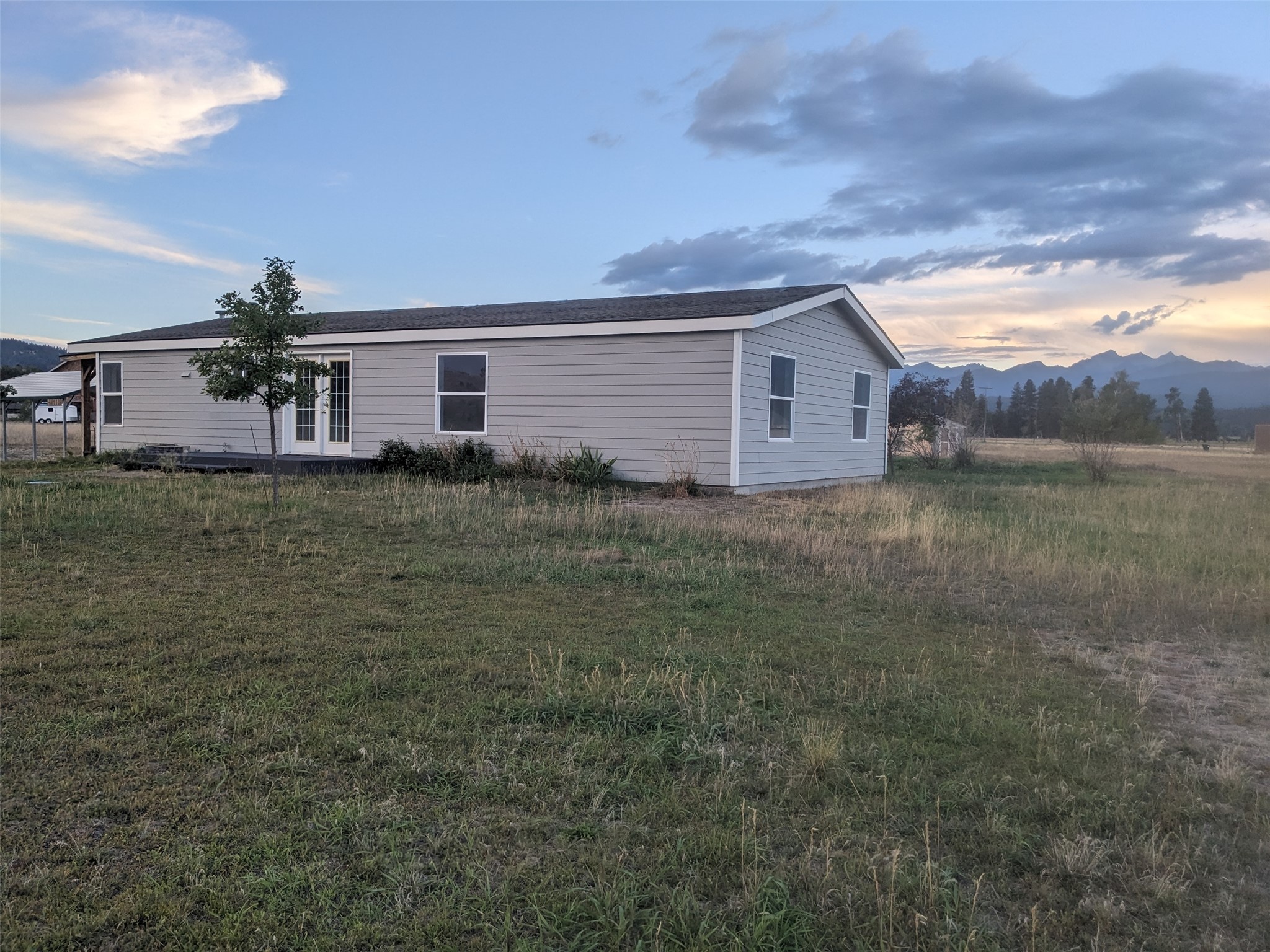 121 Camas Ranch Road Property Photo 11
