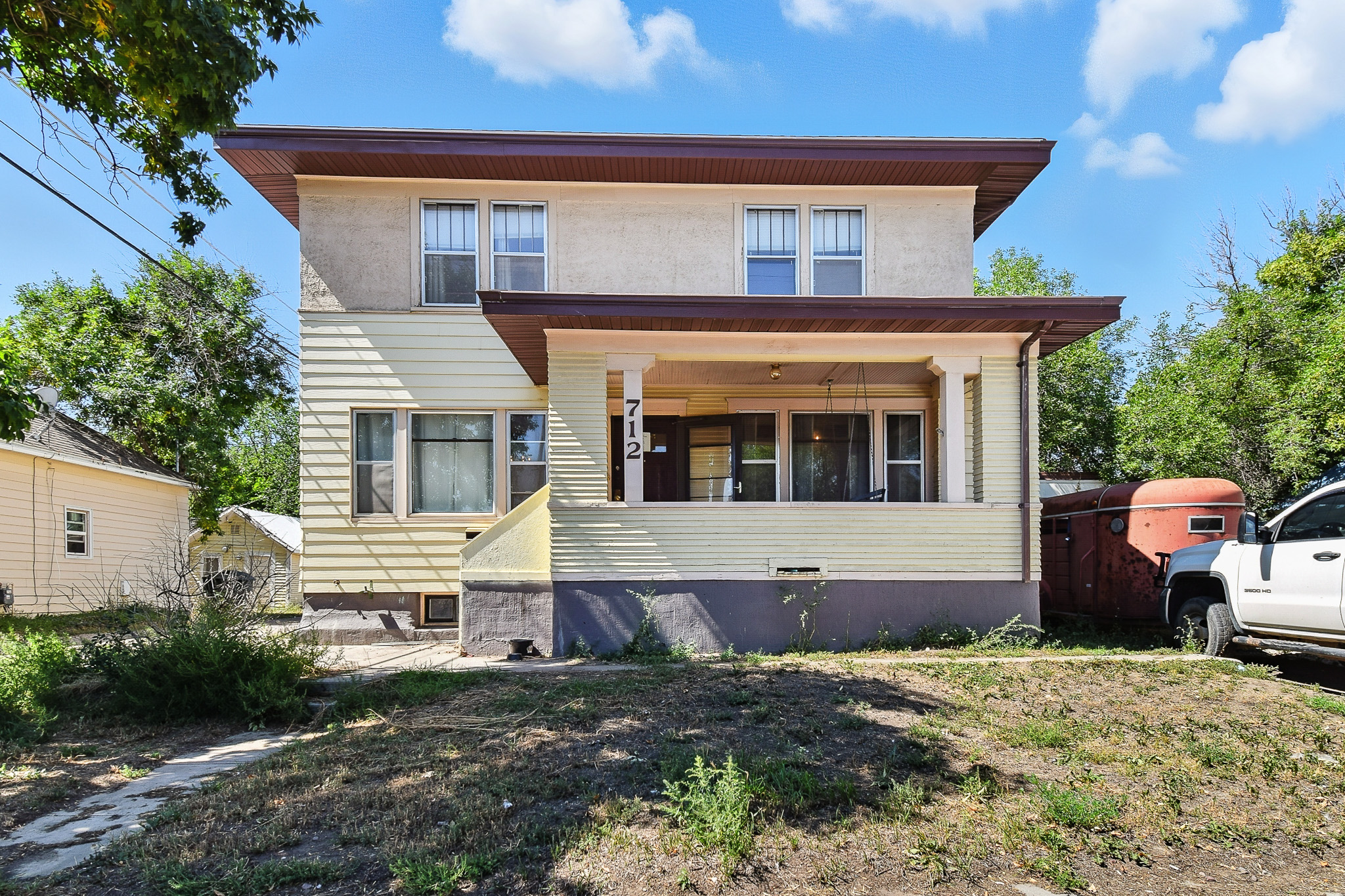 712 9th Street N Property Photo 1