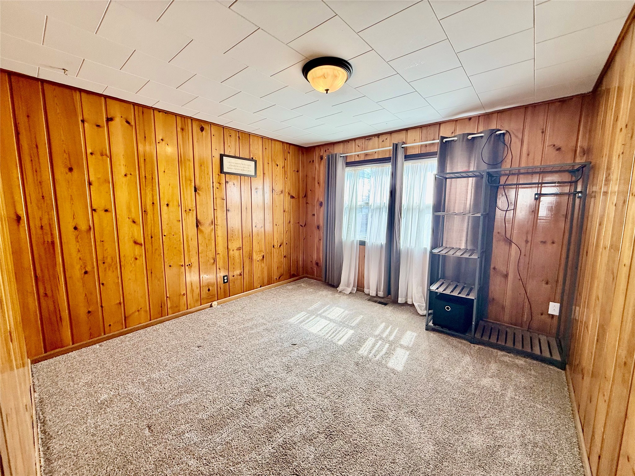 676 Hill Avenue Property Photo 15