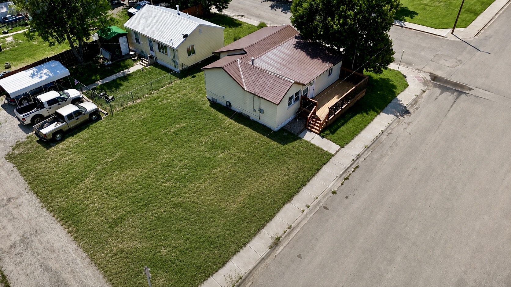 676 Hill Avenue Property Photo 36
