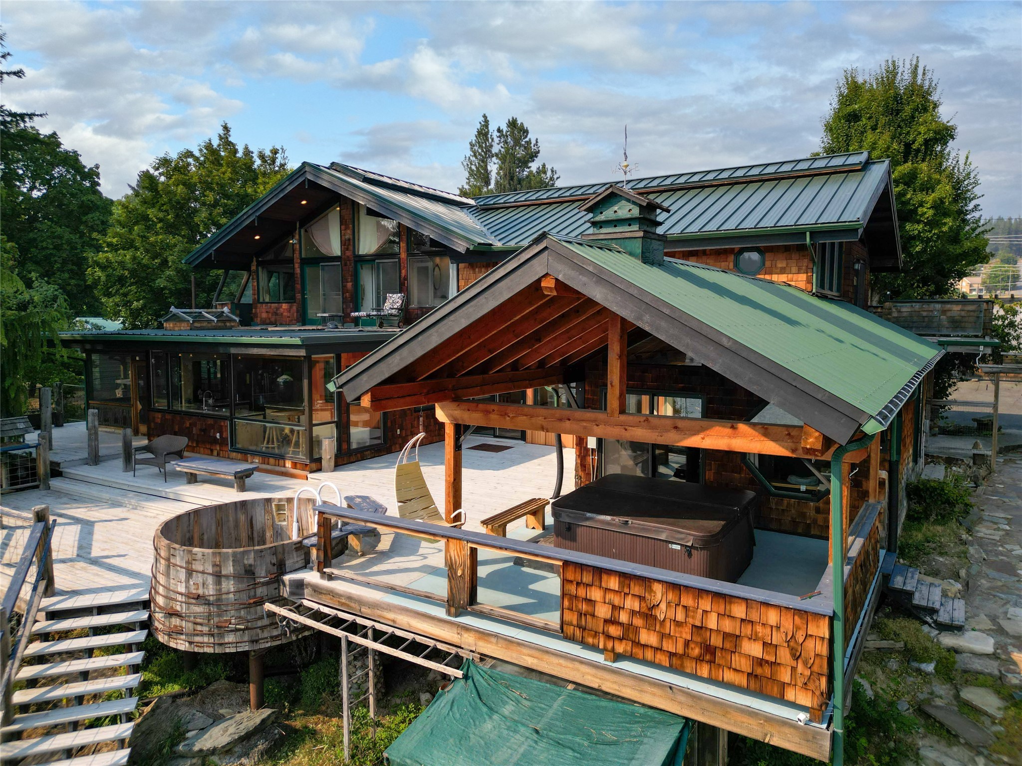 216 Lincoln Street S Property Photo 9