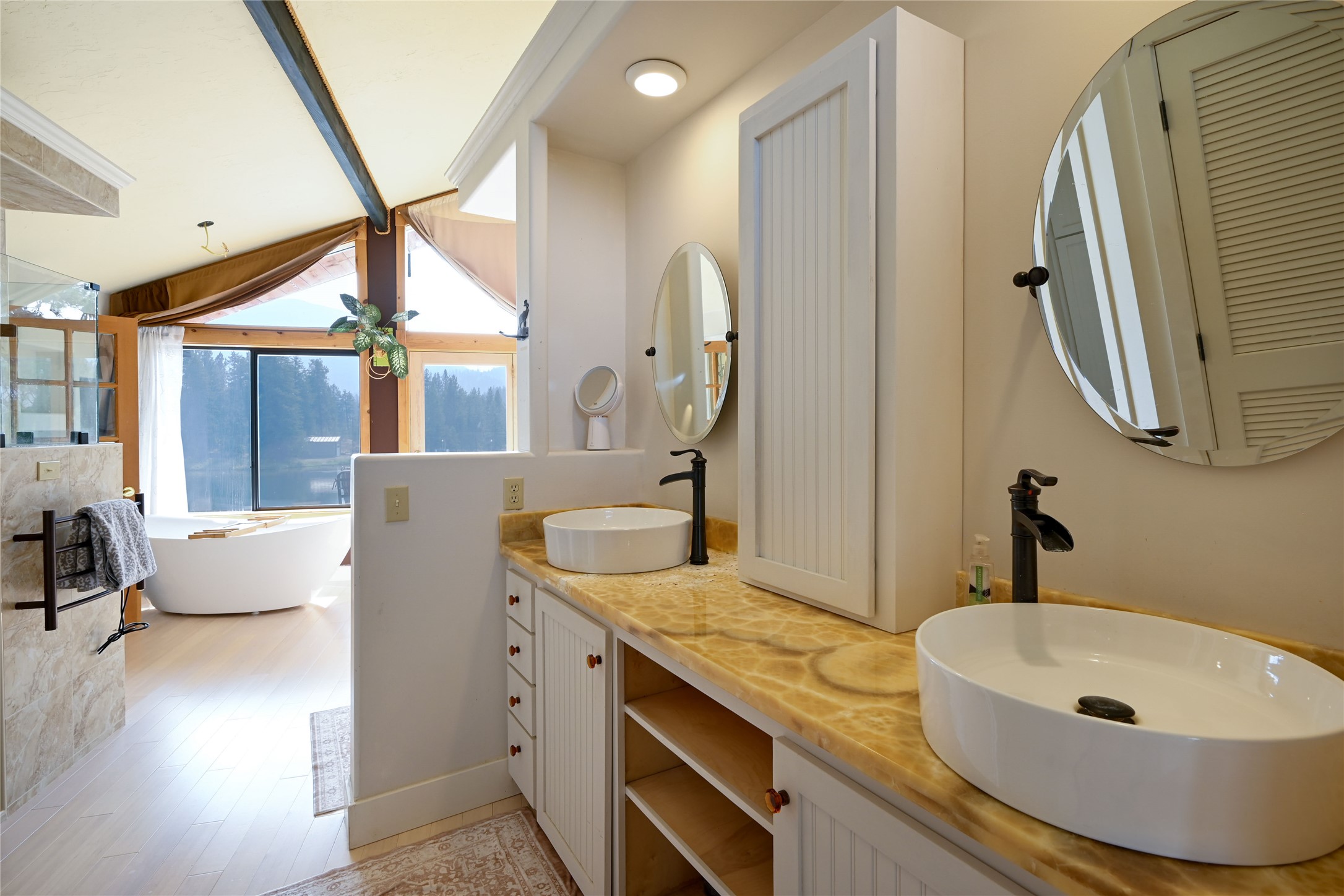 216 Lincoln Street S Property Photo 30