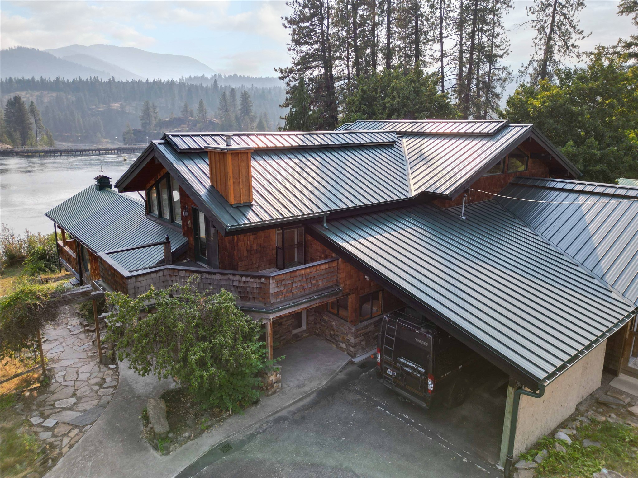 216 Lincoln Street S Property Photo 43