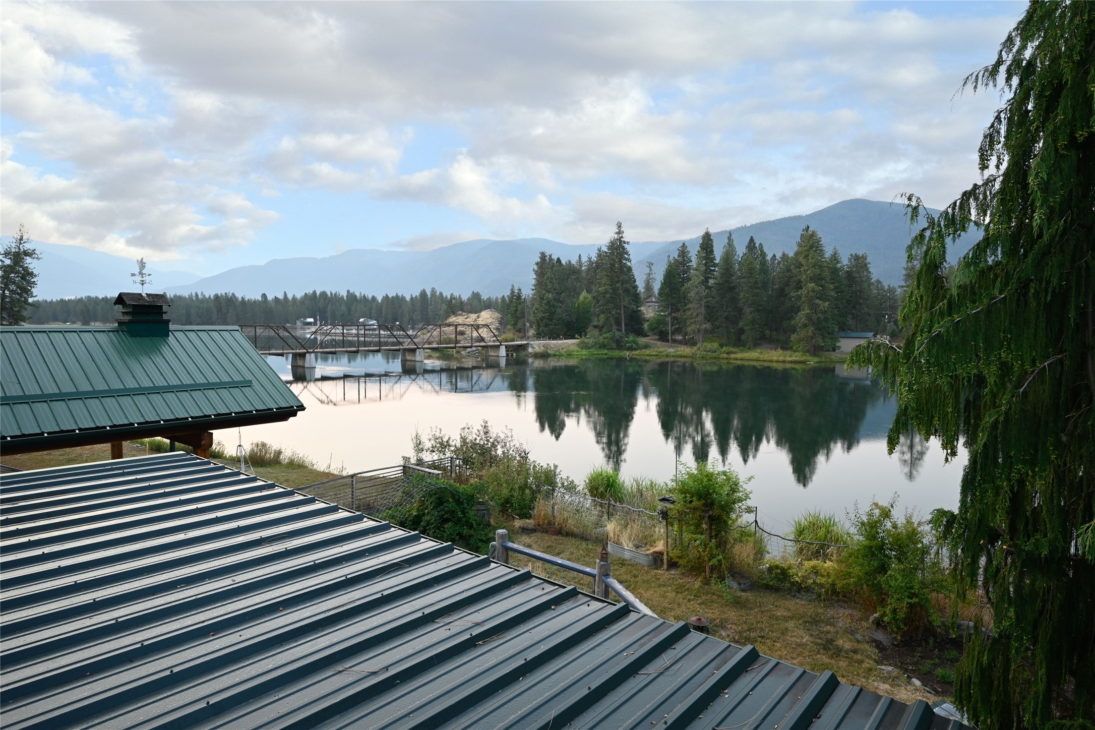 216 Lincoln Street S Property Photo 50