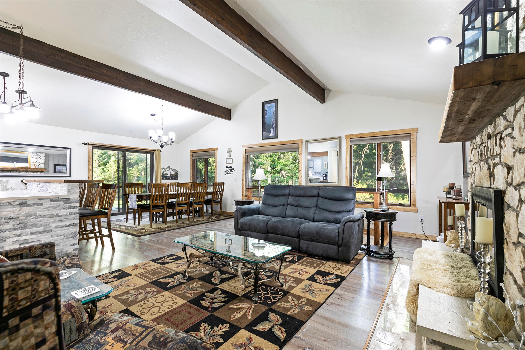 14025 Hampton Drive Property Photo 12