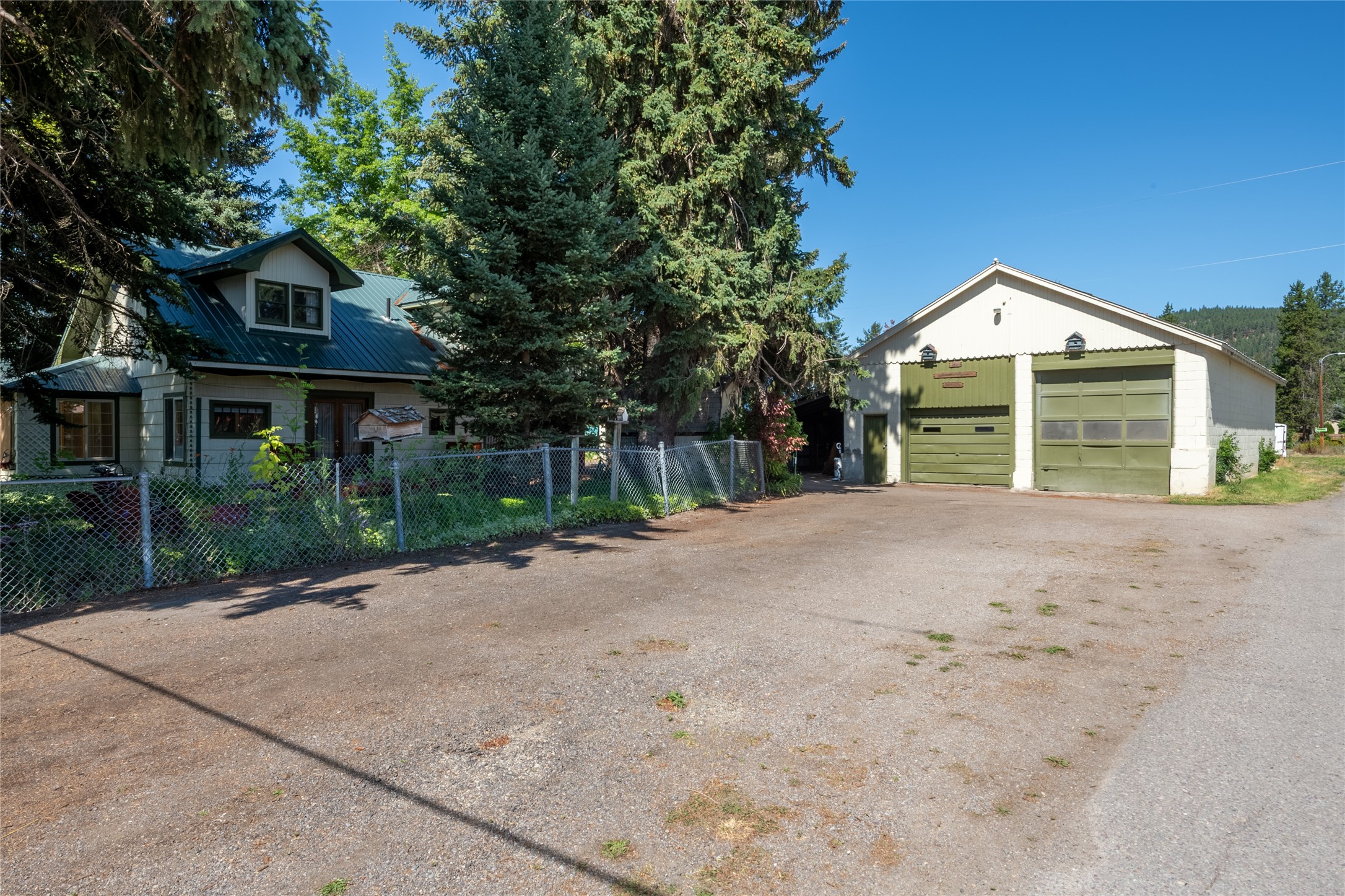207 Main Street Property Photo 11