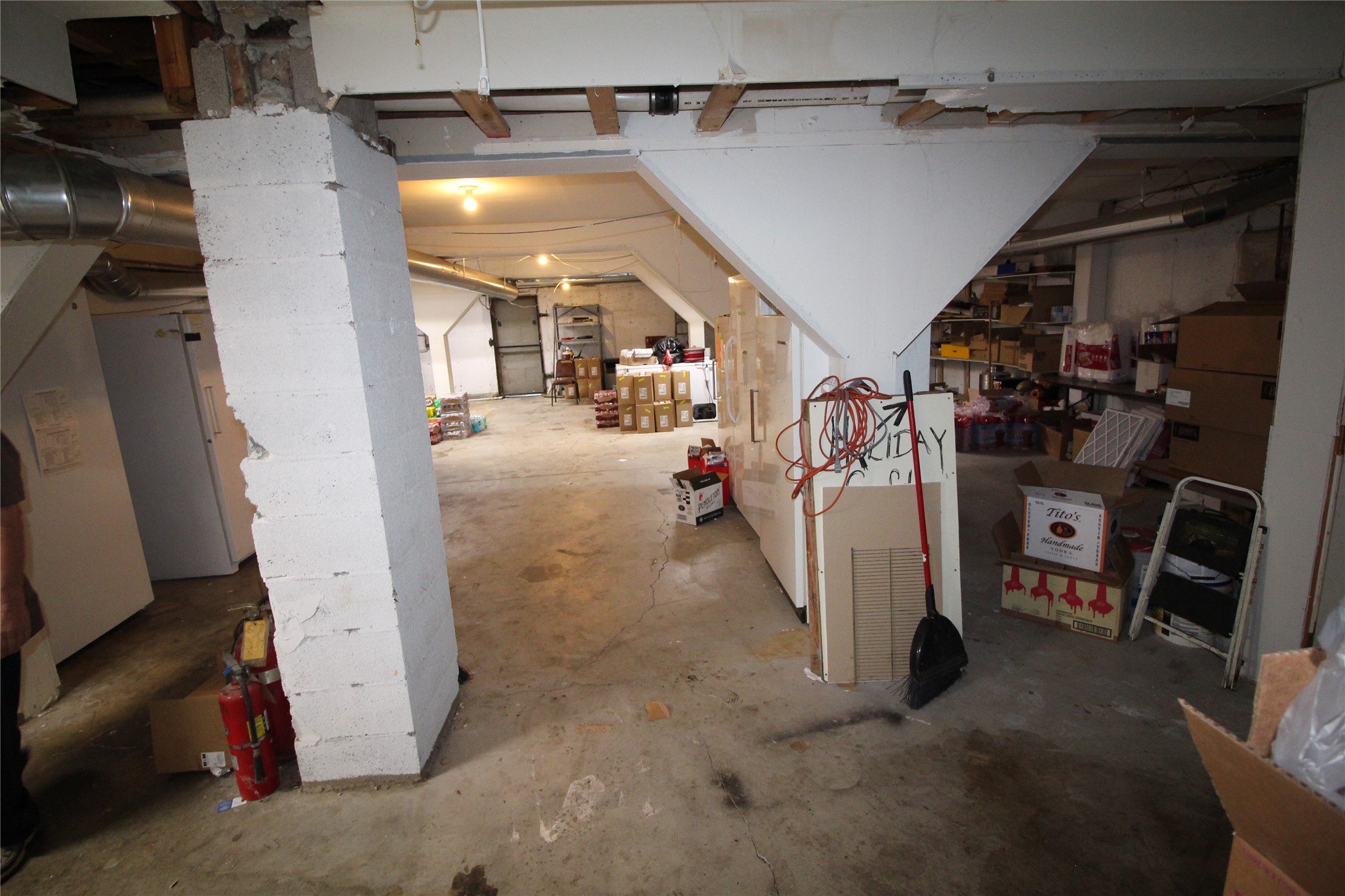 16 Central Avenue W Property Photo 20