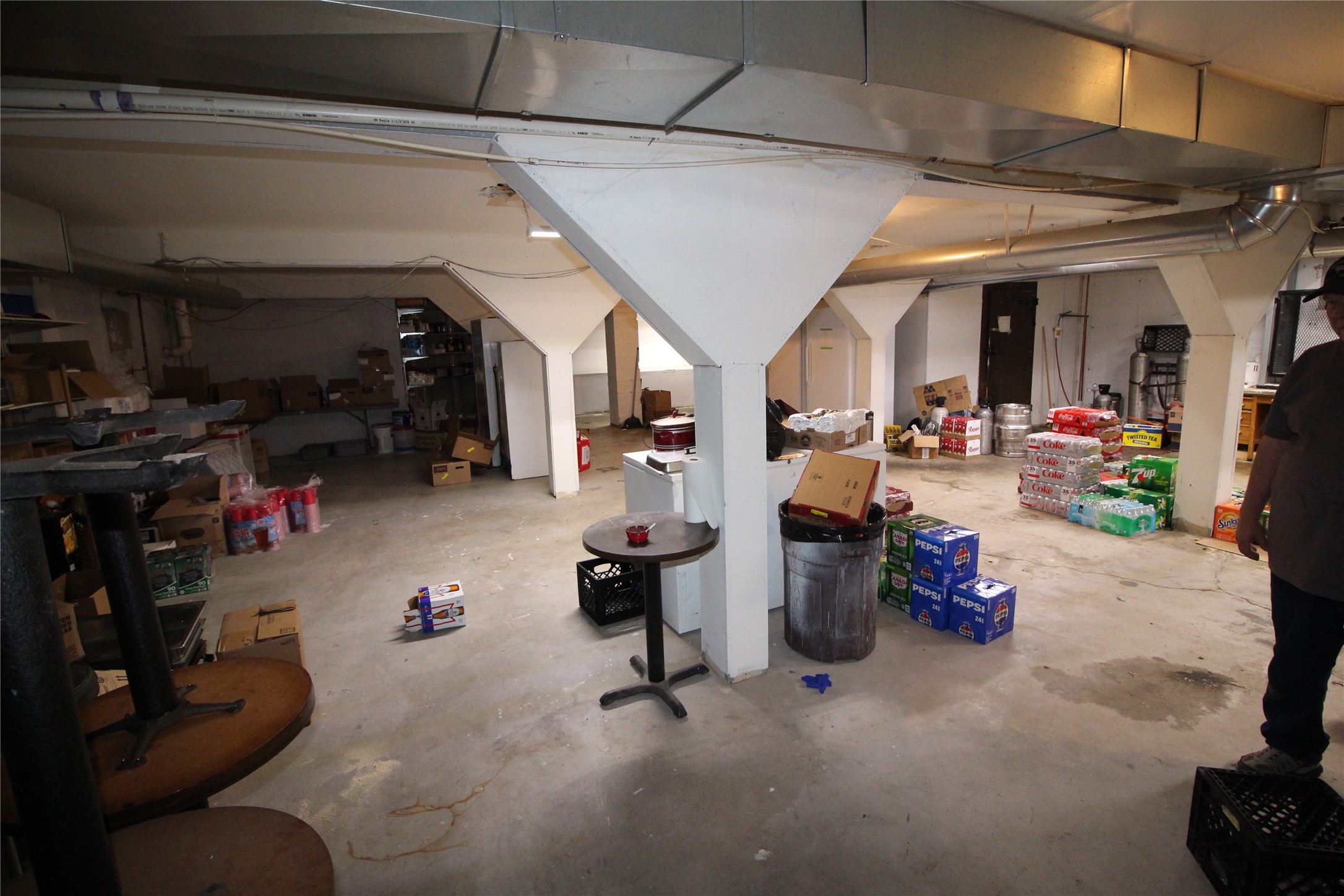 16 Central Avenue W Property Photo 25