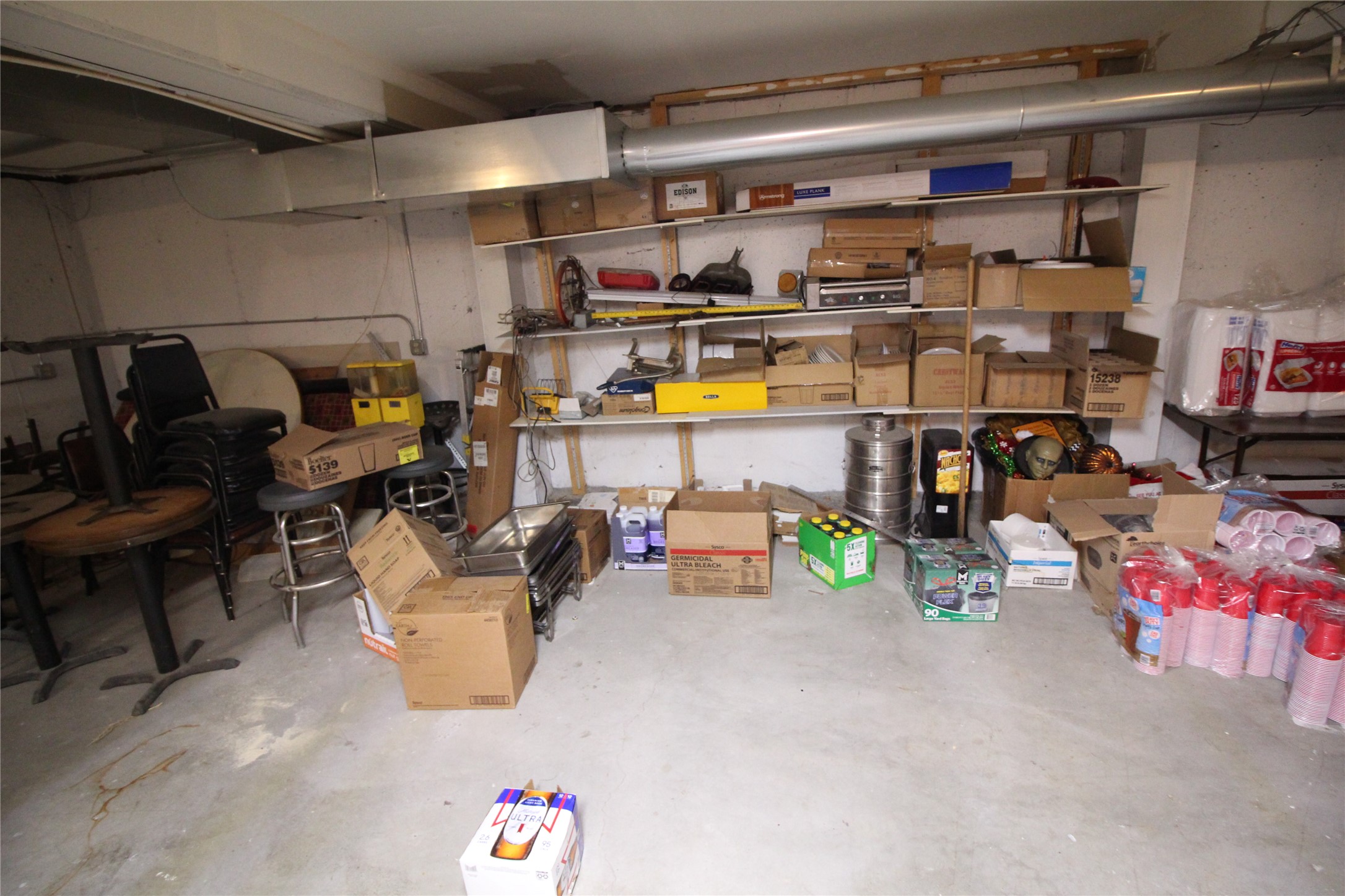 16 Central Avenue W Property Photo 26