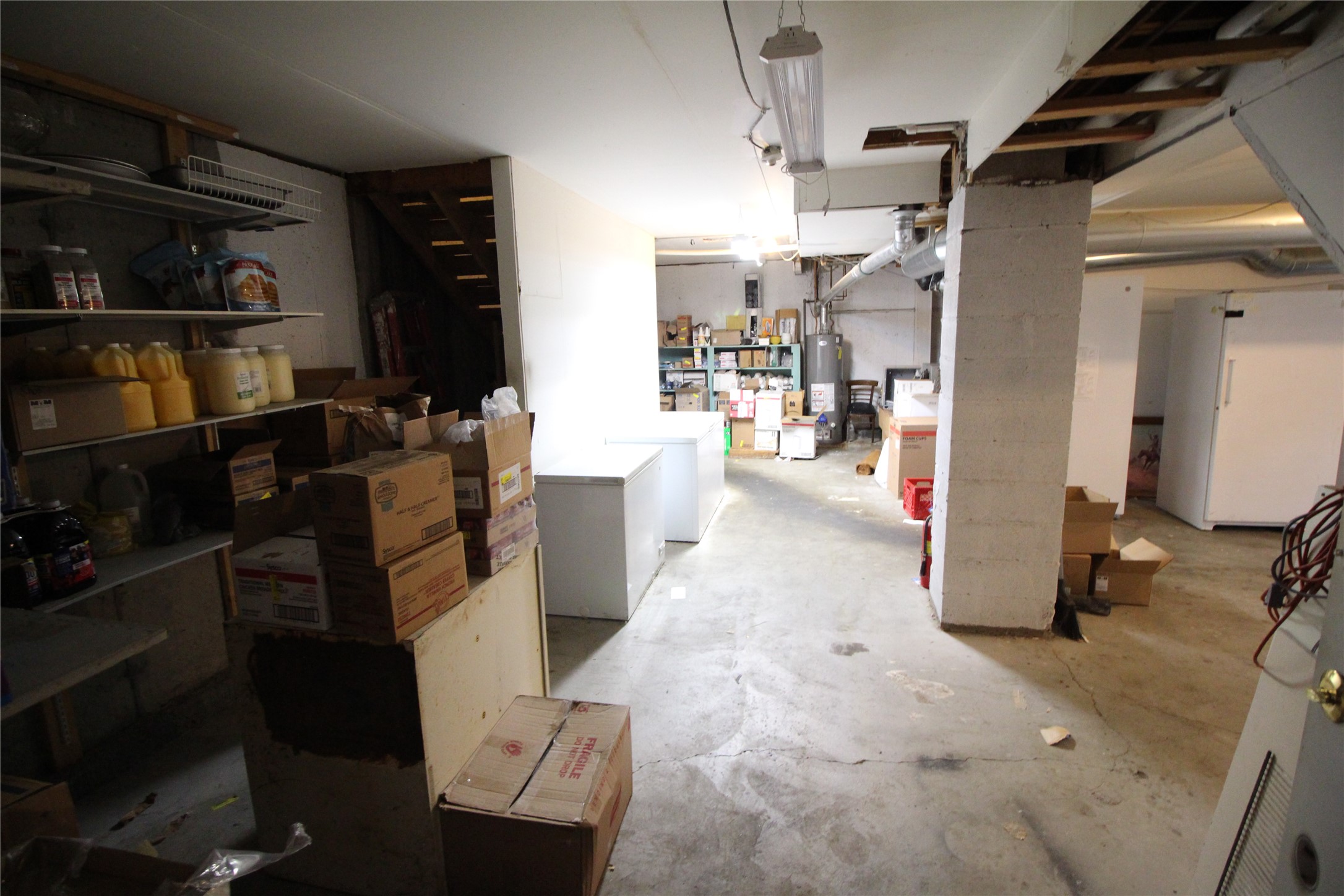 16 Central Avenue W Property Photo 29