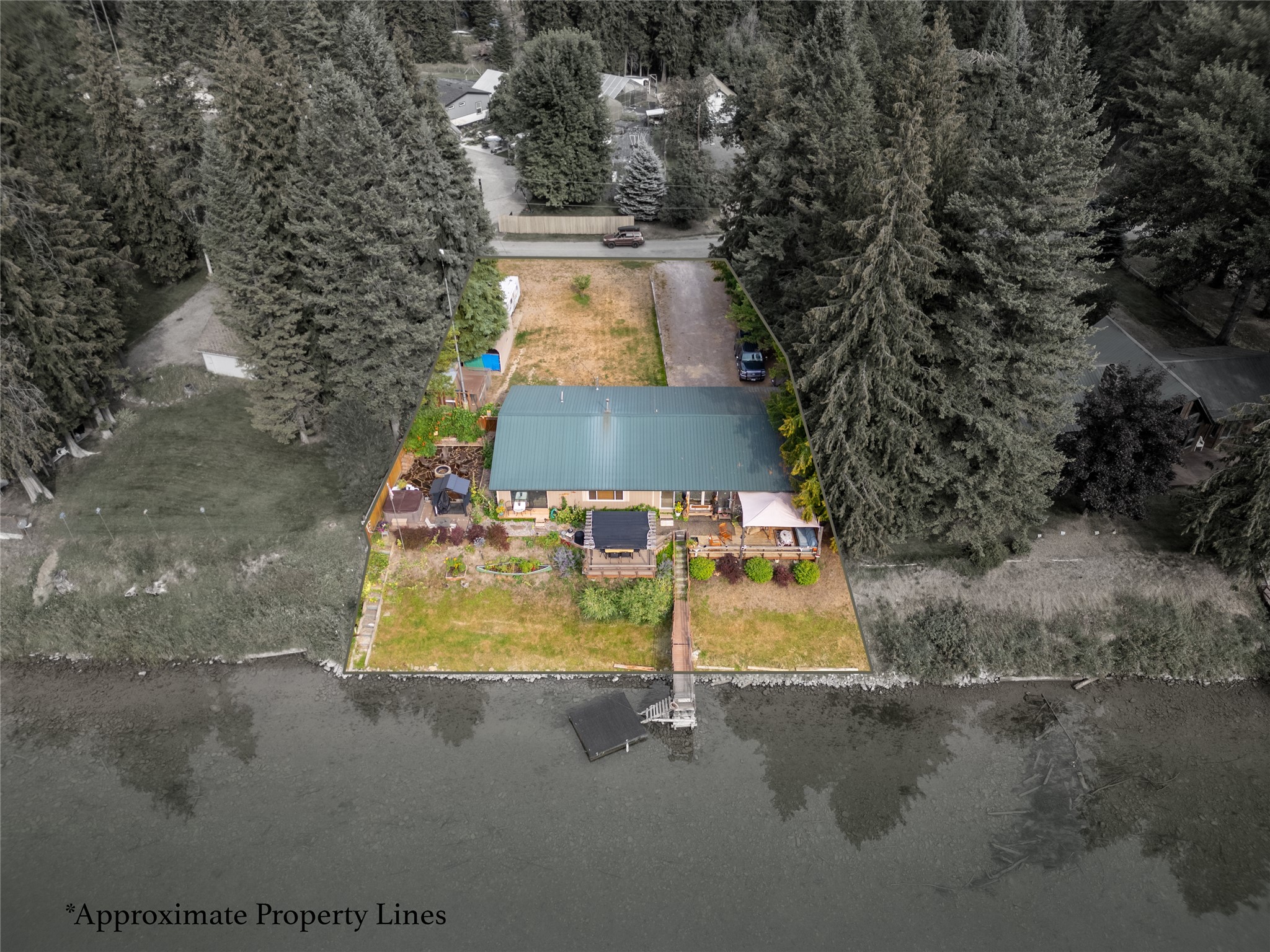 644 Waterfront Road Property Photo 3