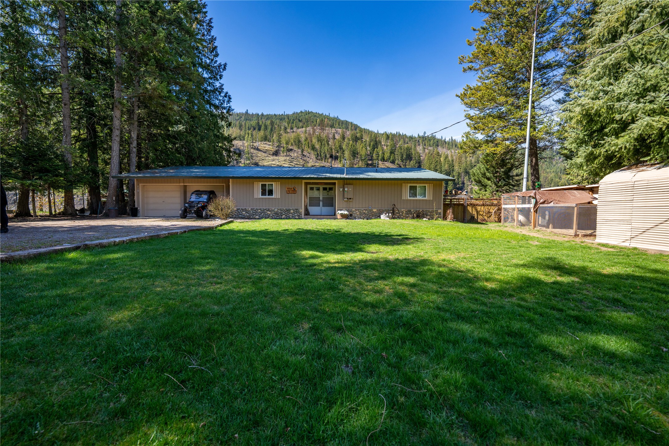 644 Waterfront Road Property Photo 4