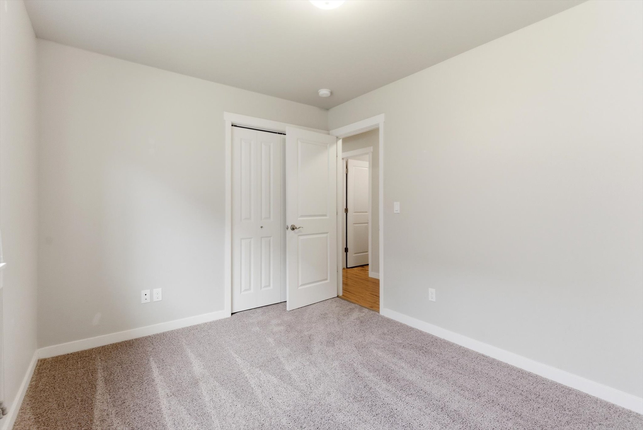 405 Hollyhock Lane Property Photo 11