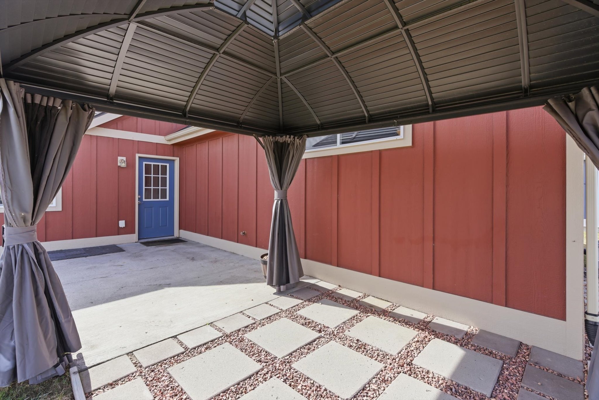 405 Hollyhock Lane Property Photo 24