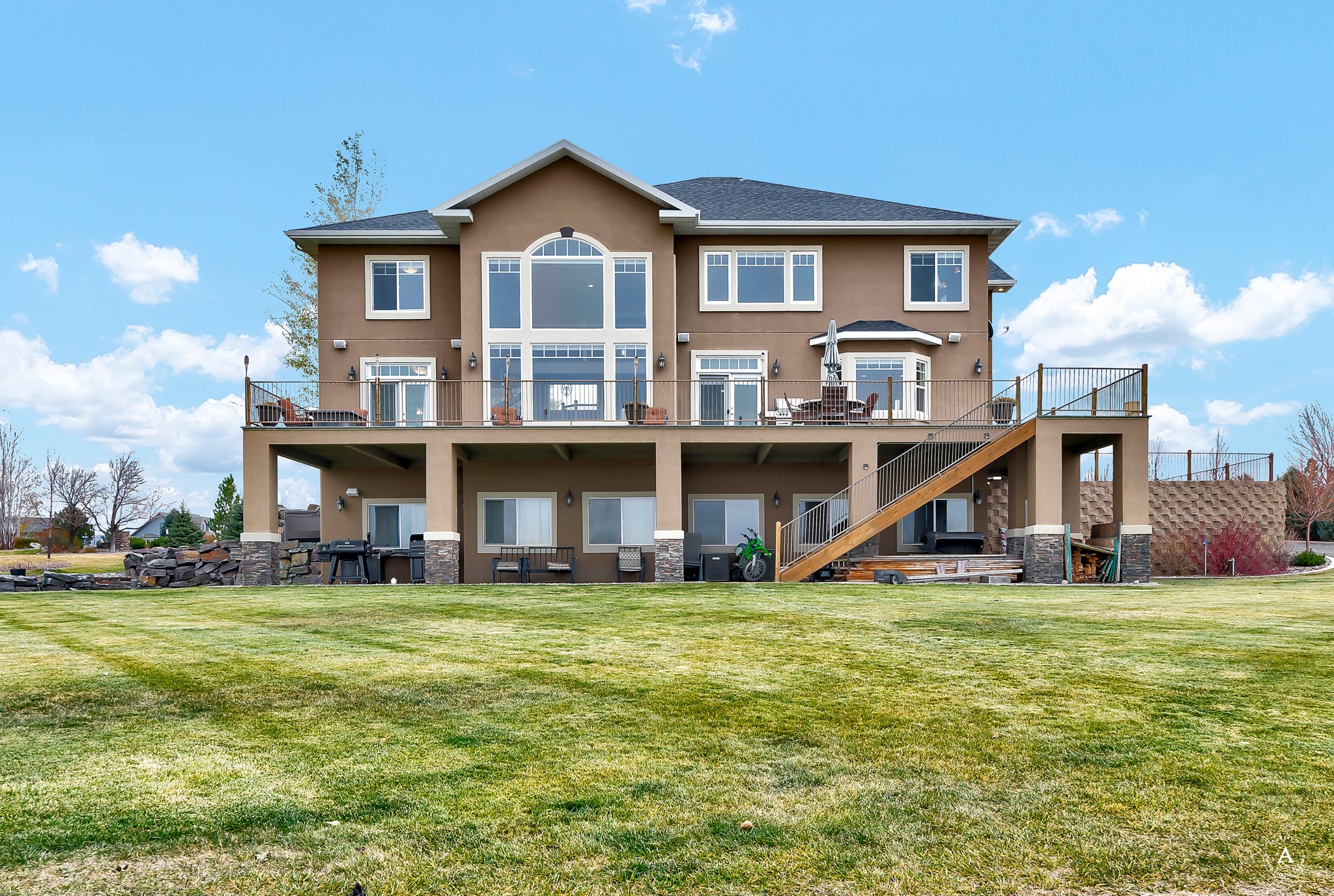 4428 Fox View Loop Property Photo 1